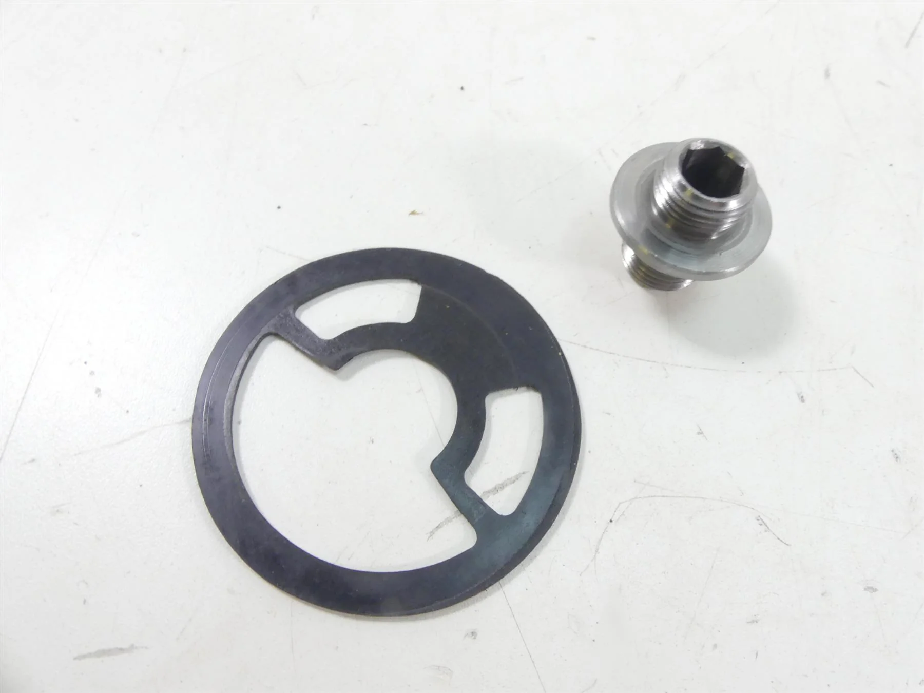 2007 Harley Touring FLHTCU SE CVO Electra Glide Oil Cooler Radiator 63071-07 - Image 5