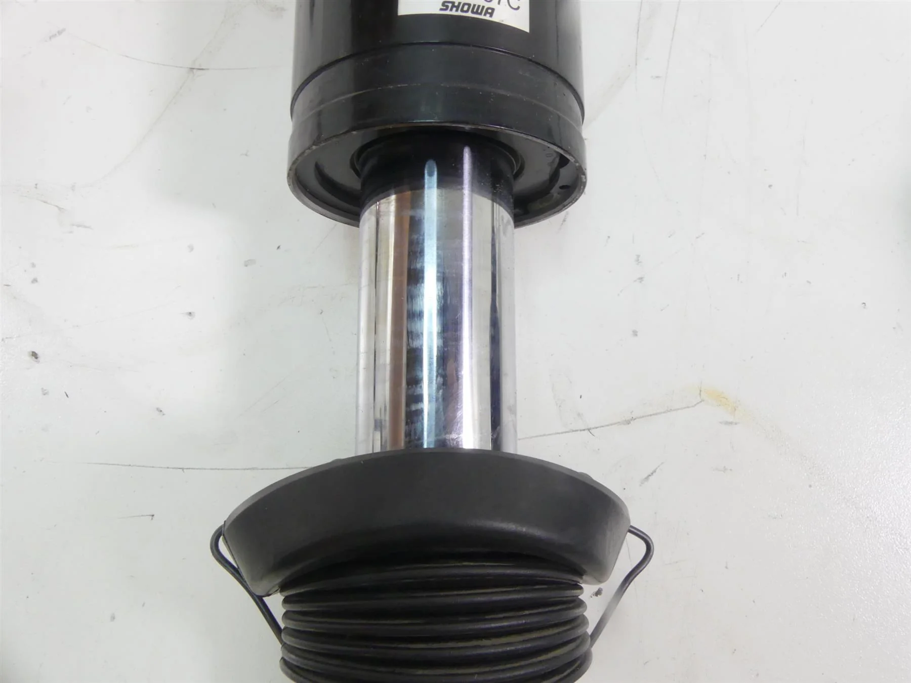 2007 Harley Touring FLHTCU SE CVO Electra Glide Rear Shock Set 13" 54565-97C - Image 8