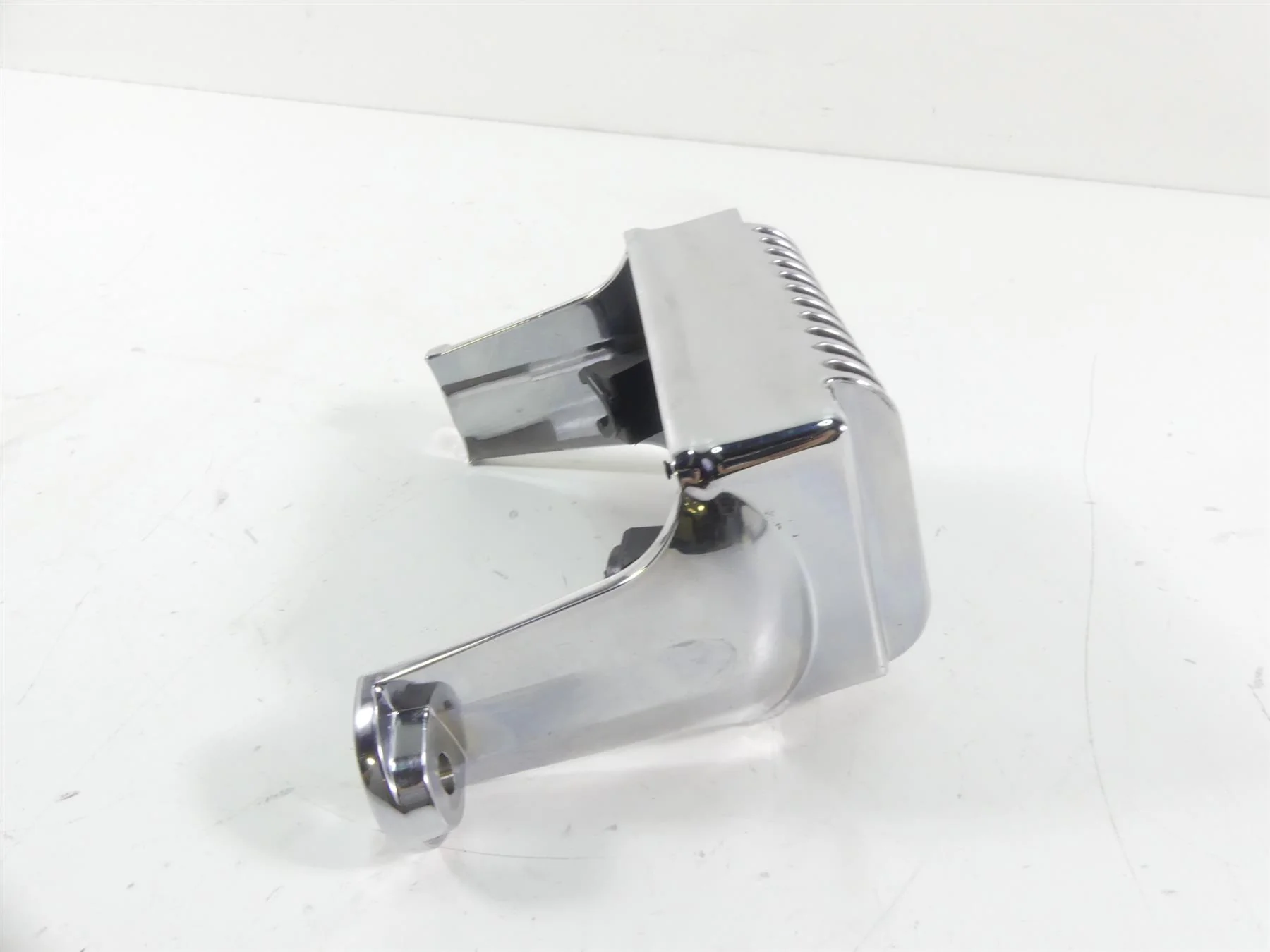 2007 Harley Touring FLHTCU SE CVO Electra Glide Rectifier Volt Regulatr 74622-06 - Image 2