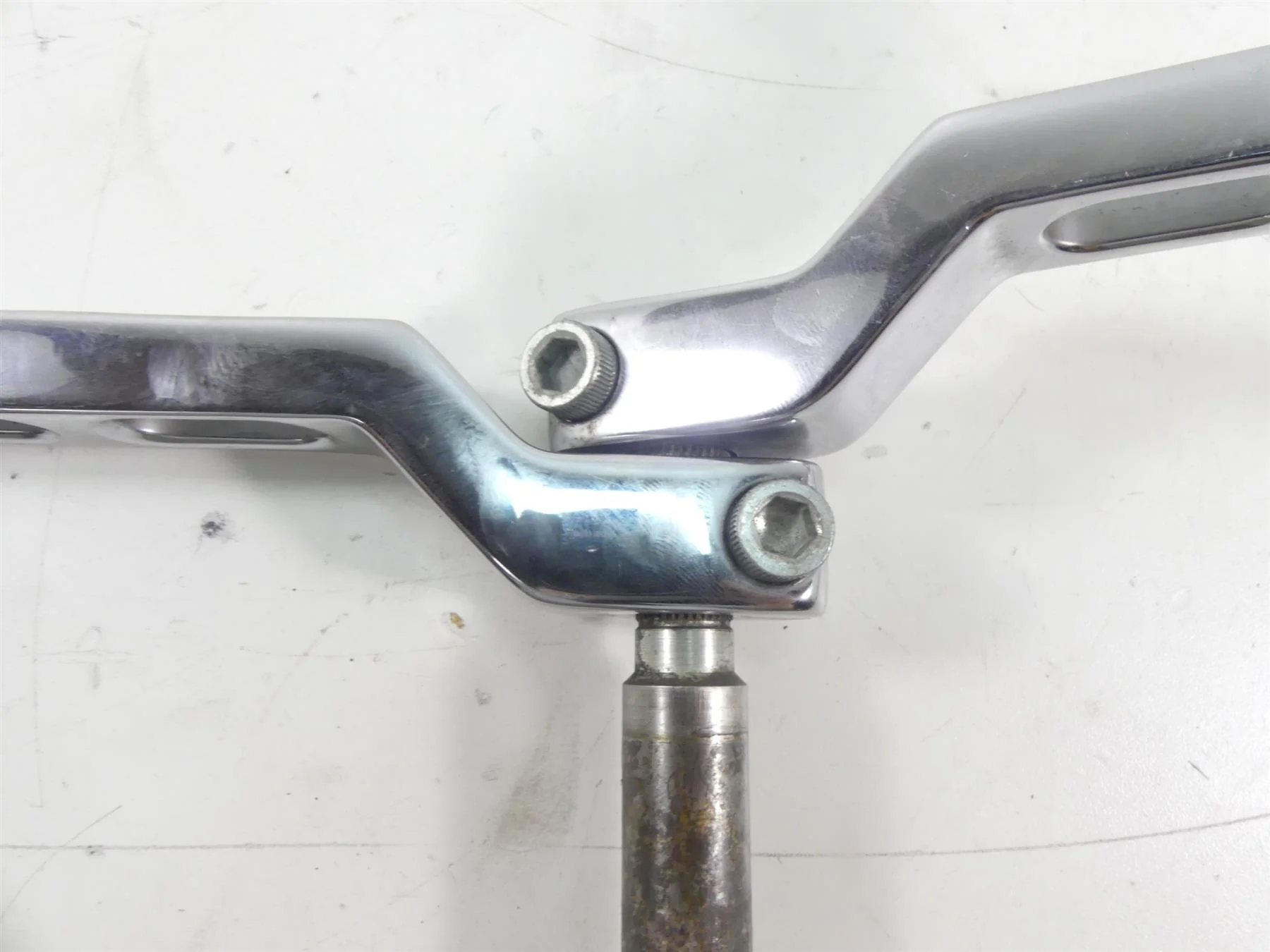 2007 Harley Touring FLHTCU SE CVO Electra Glide Shifter Pedal Fw Set 34720-07 - Image 9