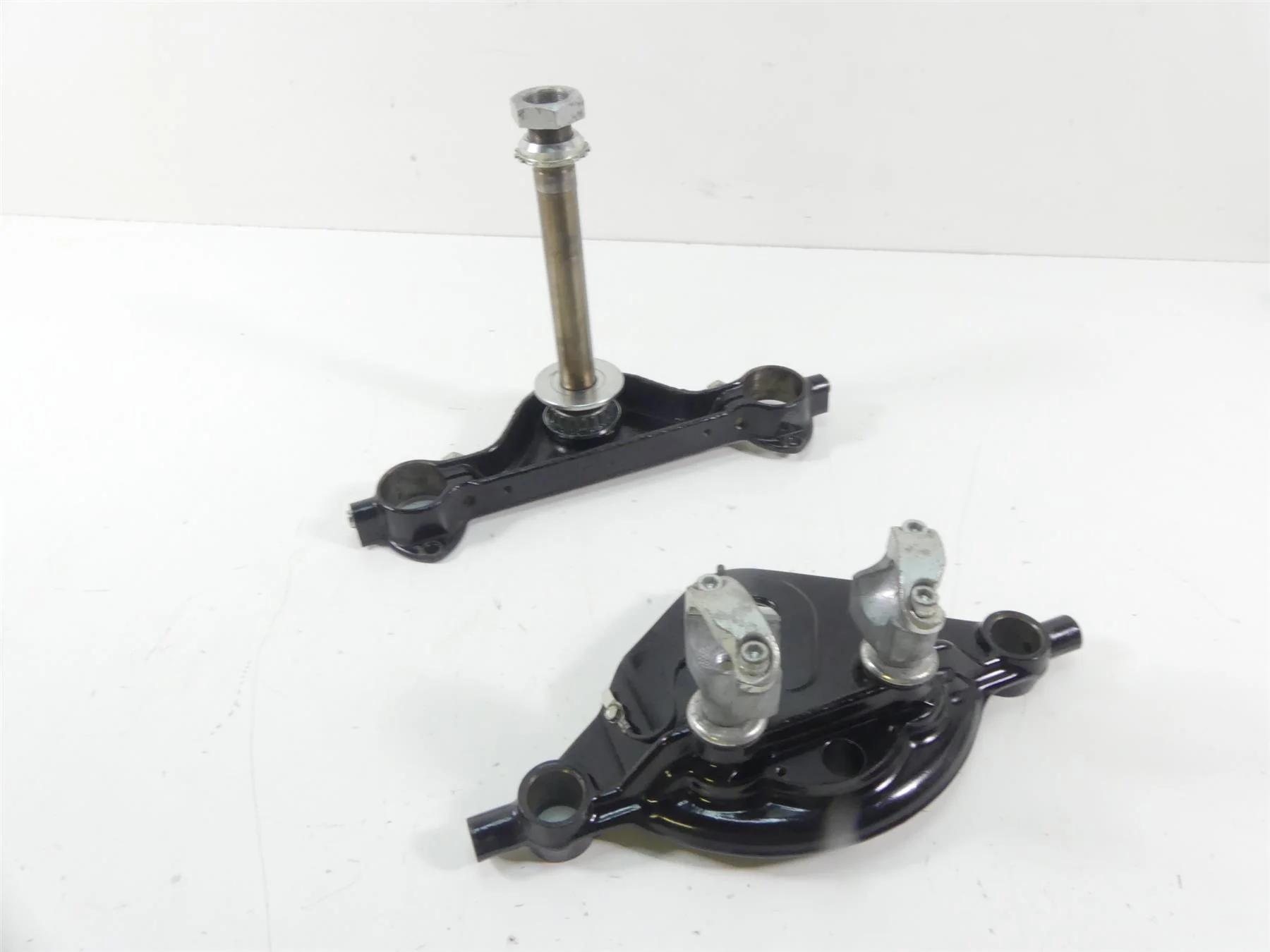 2007 Harley Touring FLHTCU SE CVO Electra Glide Upper Lower Triple Tree 45435-95 - Image 5