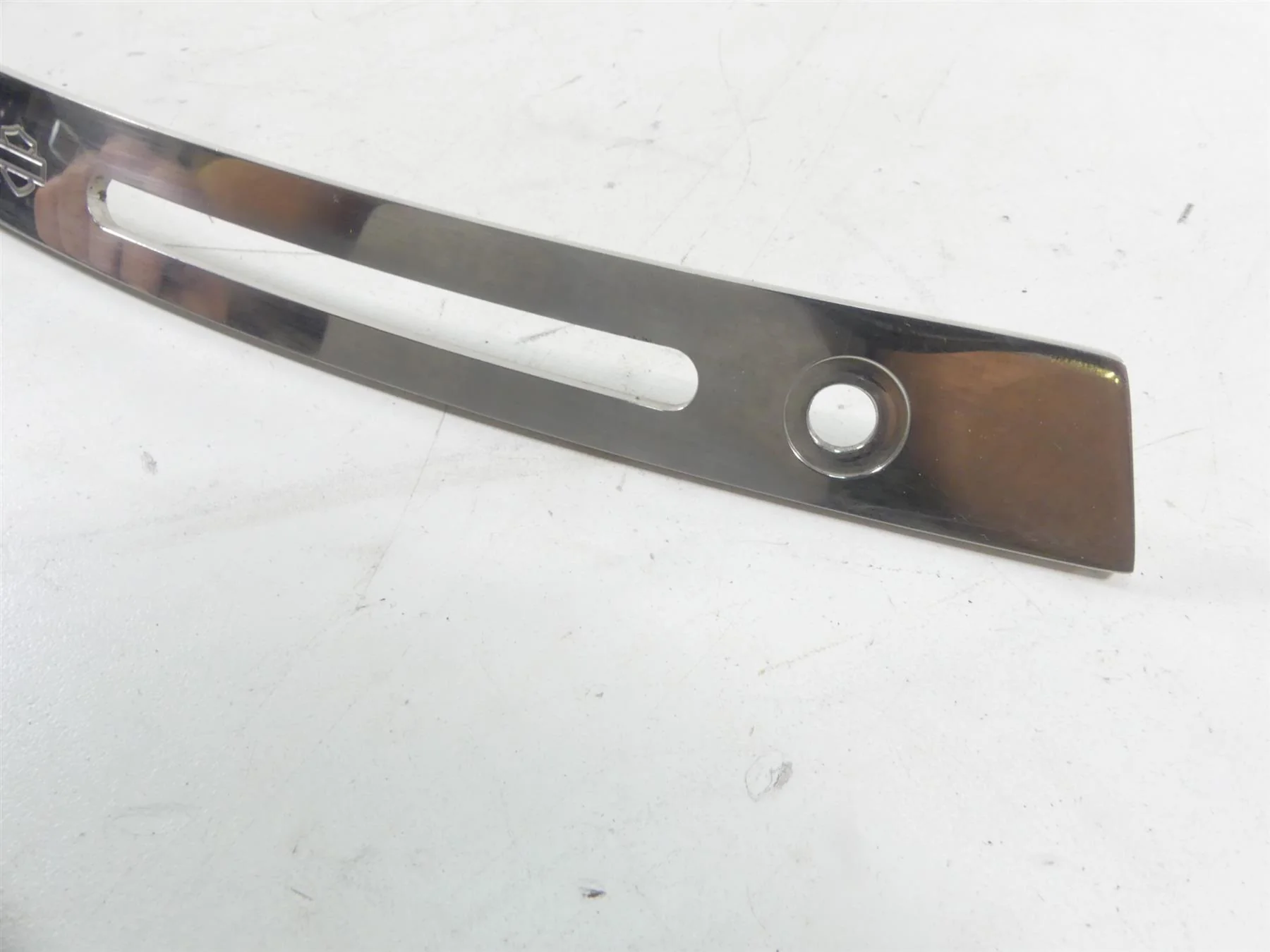 2007 Harley Touring FLHTCU SE CVO Electra Glide Windshield Trim Bar 59133-99 - Image 5