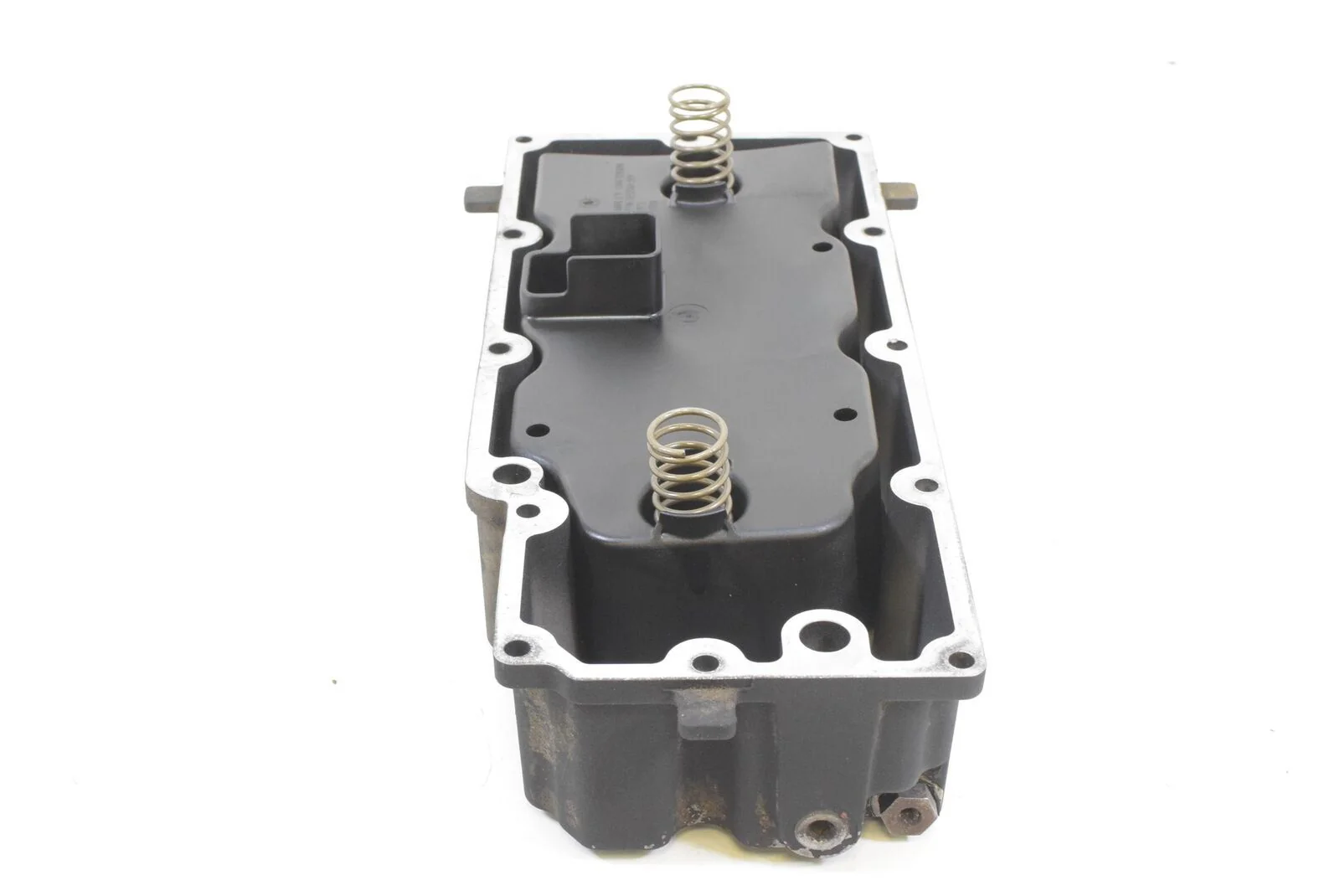 2007 Harley Touring FLHX Street Glide Transmission Oil Pan Cover 62711-99 - Image 2