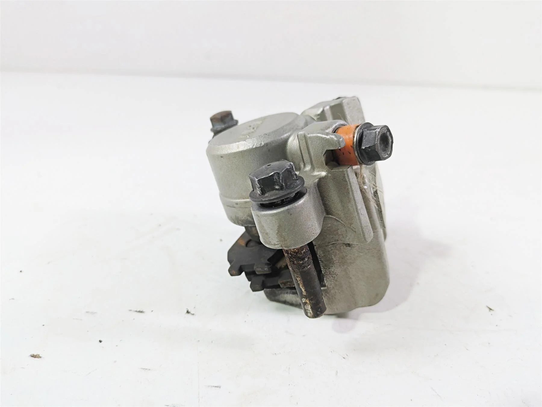 2007 Honda VTX1300 Classic Nissin Rear Brake Caliper 43150-MEA-671 43150-MEA-672 - Image 11