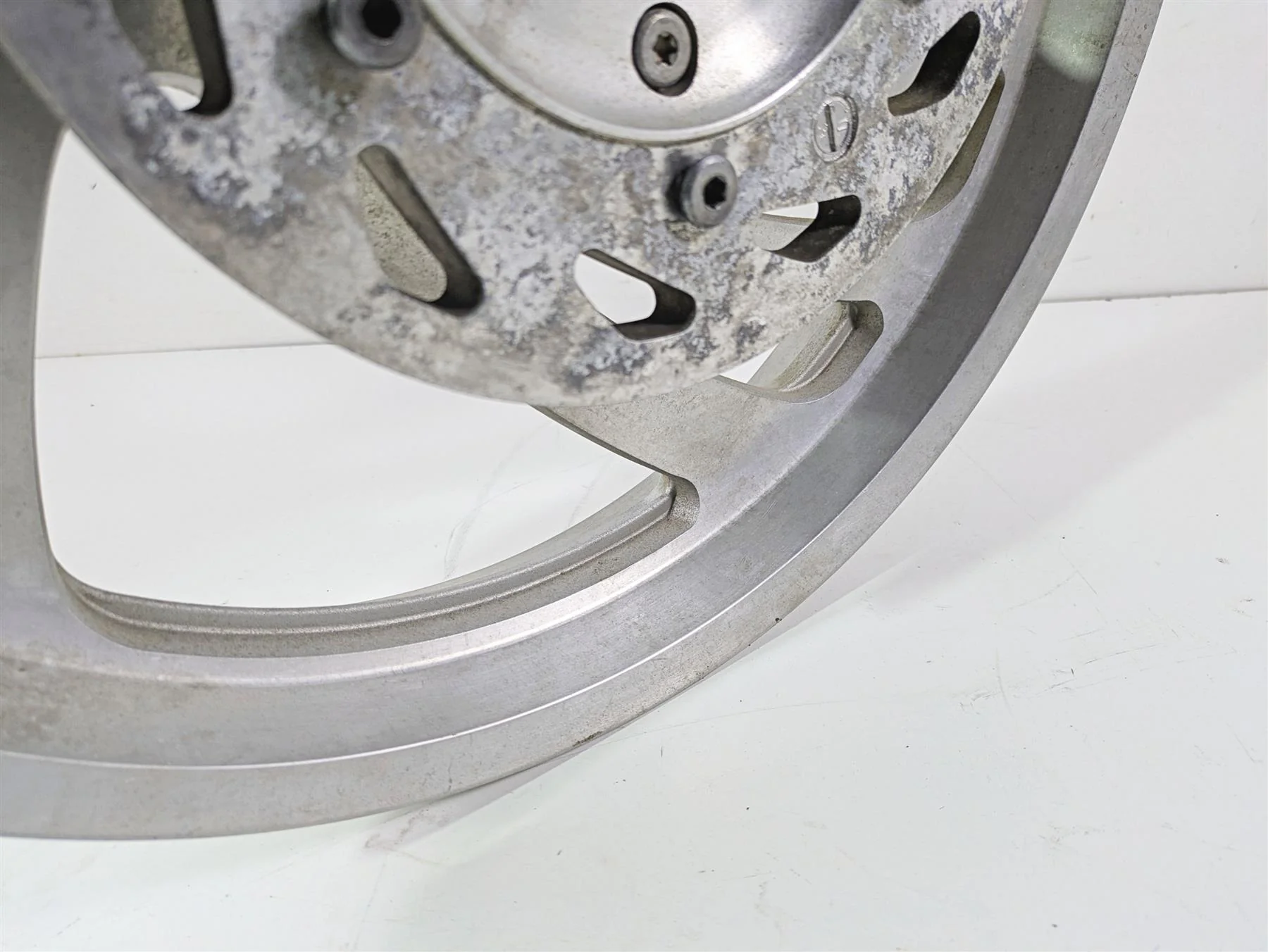 2007 Honda VTX1300 Classic Straight 19x3 Front Wheel Rim 44650-MEM-671 - Image 6