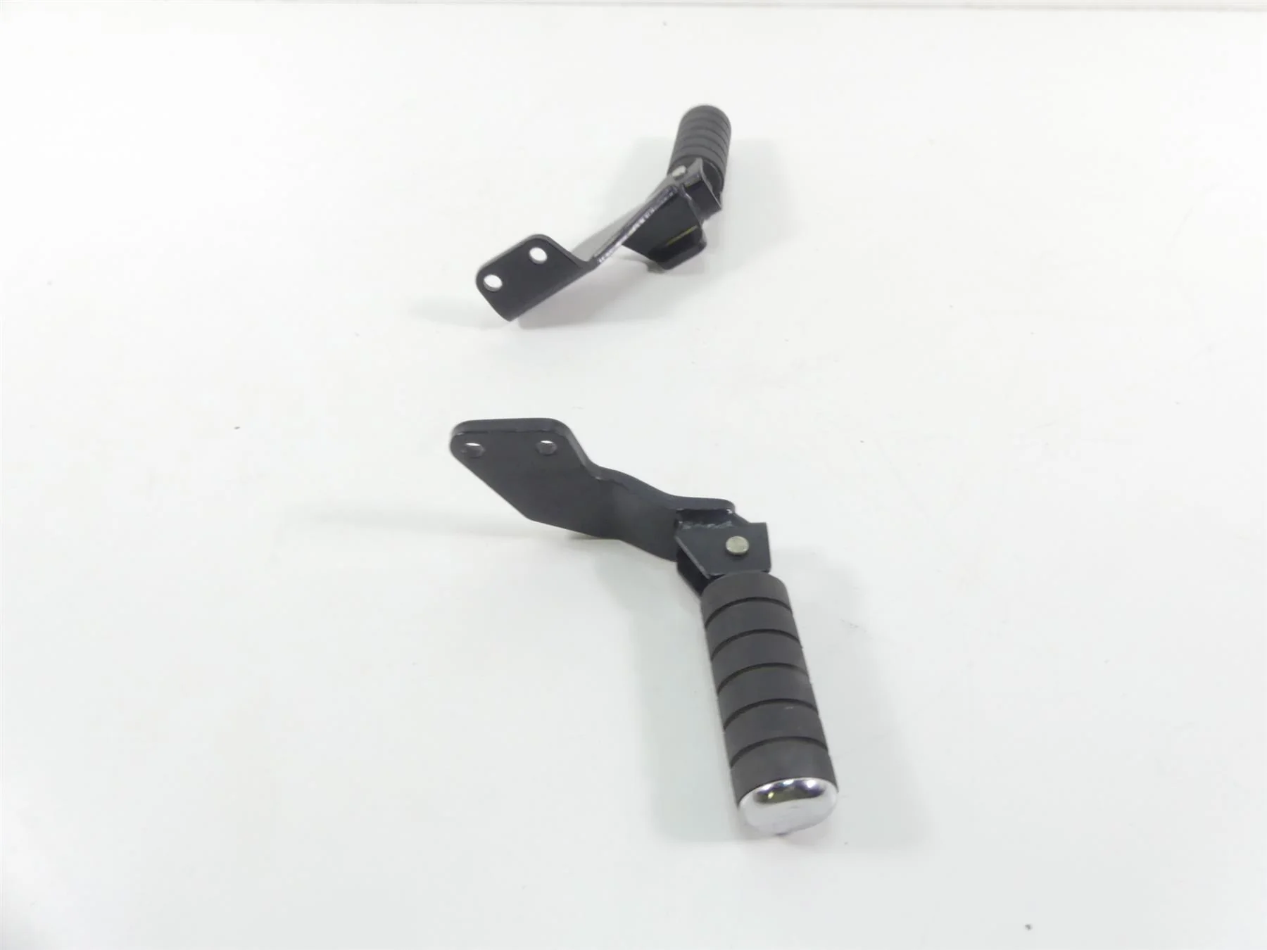 2007 Honda VTX1800 T1 Rear Passenger Footpeg Set 50680-MCV-000 50685-MCV-000 - Image 2