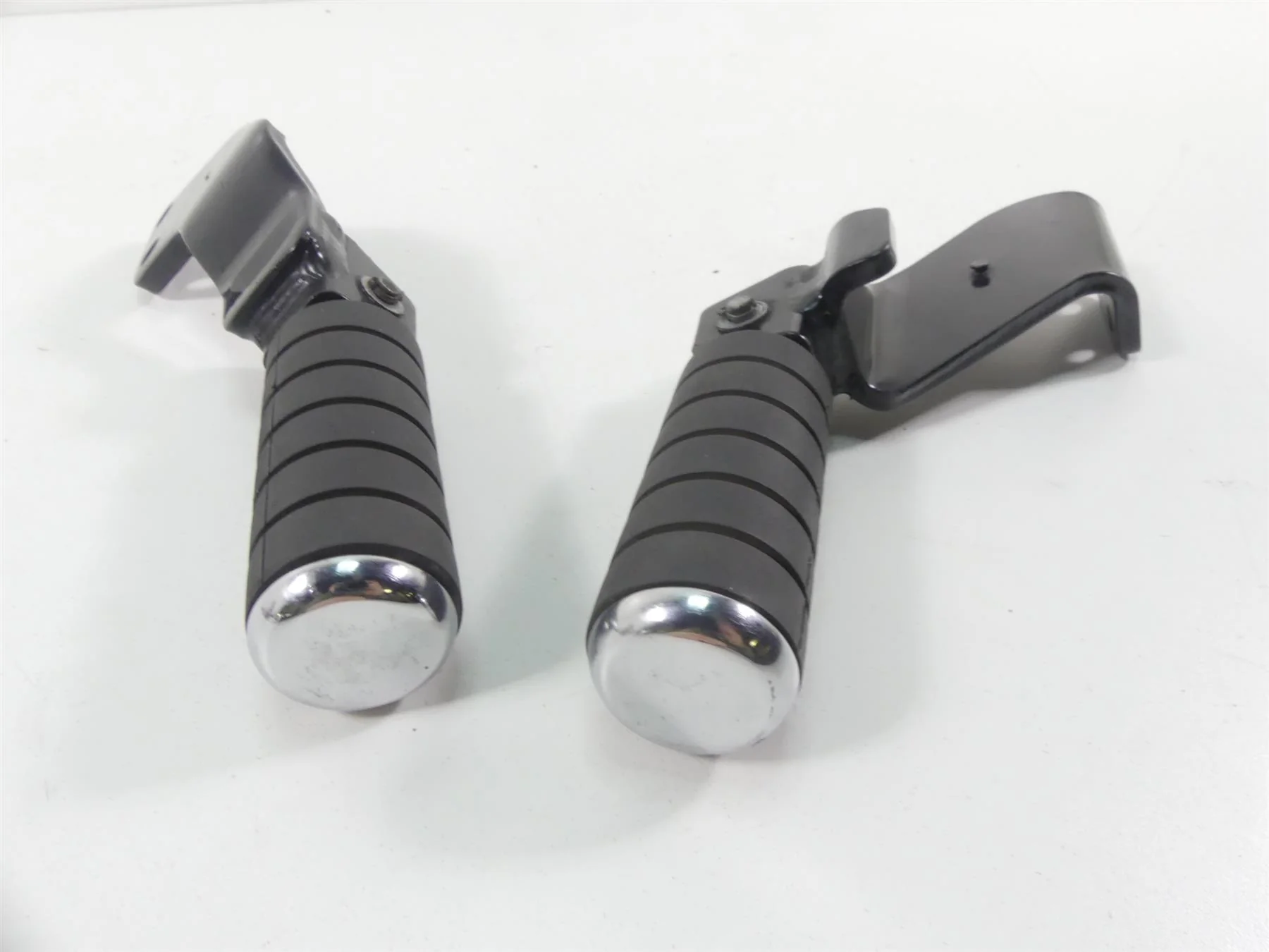 2007 Honda VTX1800 T1 Rear Passenger Footpeg Set 50680-MCV-000 50685-MCV-000 - Image 7