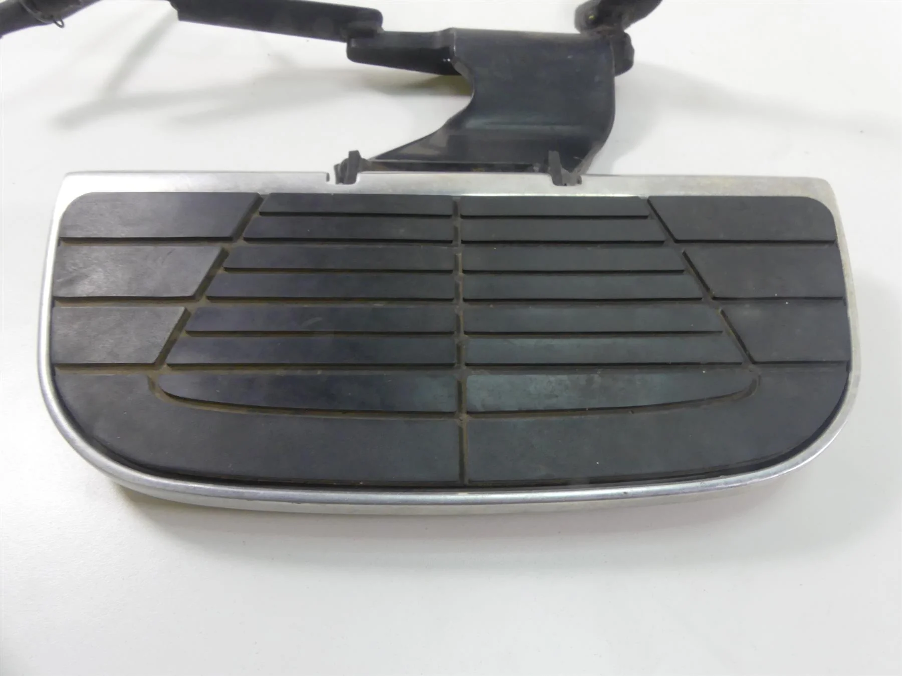2007 Honda VTX1800 T1 Right Front Floor Board & Brake Pedal Set 50615-MCV-000 - Image 6