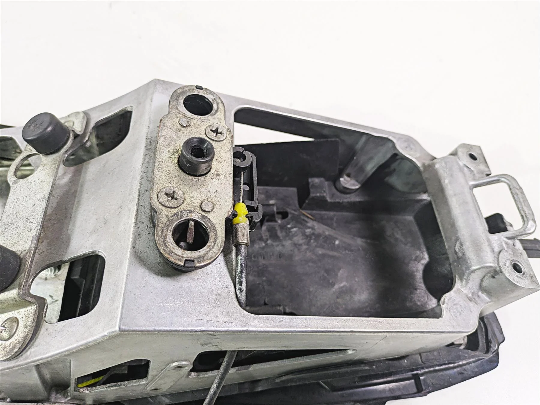 2007 Suzuki GSXR600 Rear Subframe Sub Frame -READ 41231-41G10 - Image 7