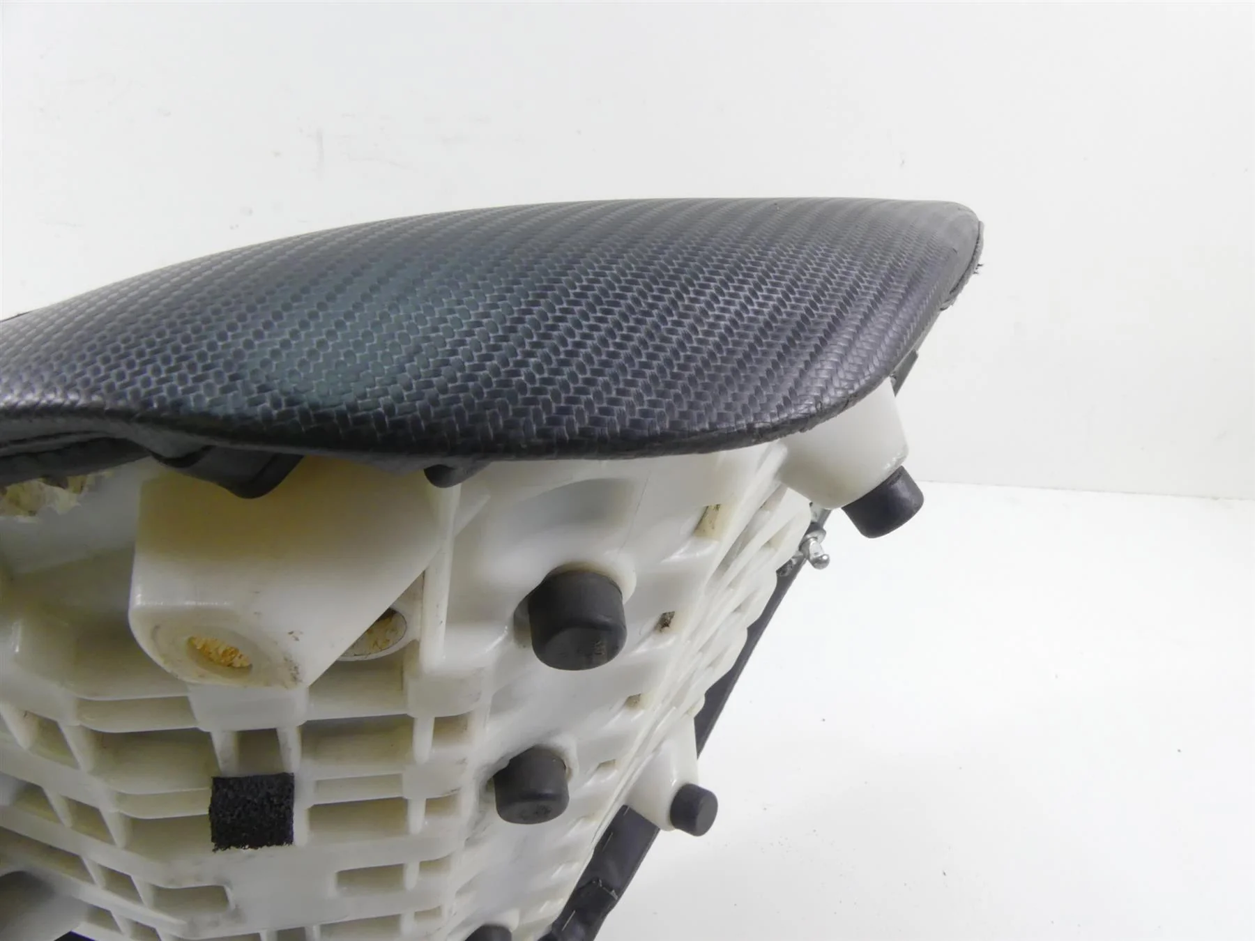 2007 Suzuki M109R VZR1800 Boulevard Front Seat Saddle -Read 45100-48G11-EGZ - Image 10