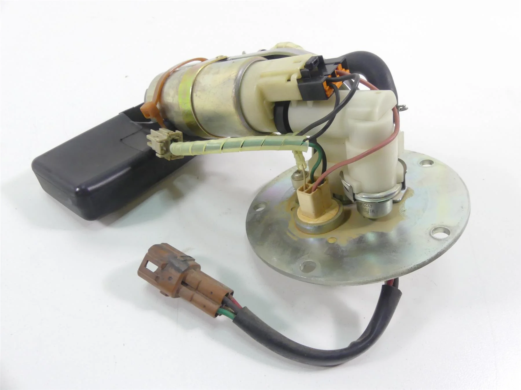 2007 Suzuki M109R VZR1800 Boulevard Fuel Gas Petrol Pump -Tested 15100-48G11 - Image 10