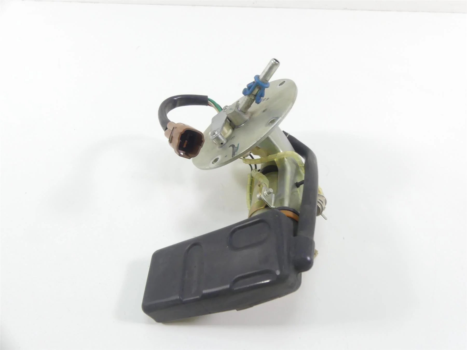 2007 Suzuki M109R VZR1800 Boulevard Fuel Gas Petrol Pump -Tested 15100-48G11 - Image 5