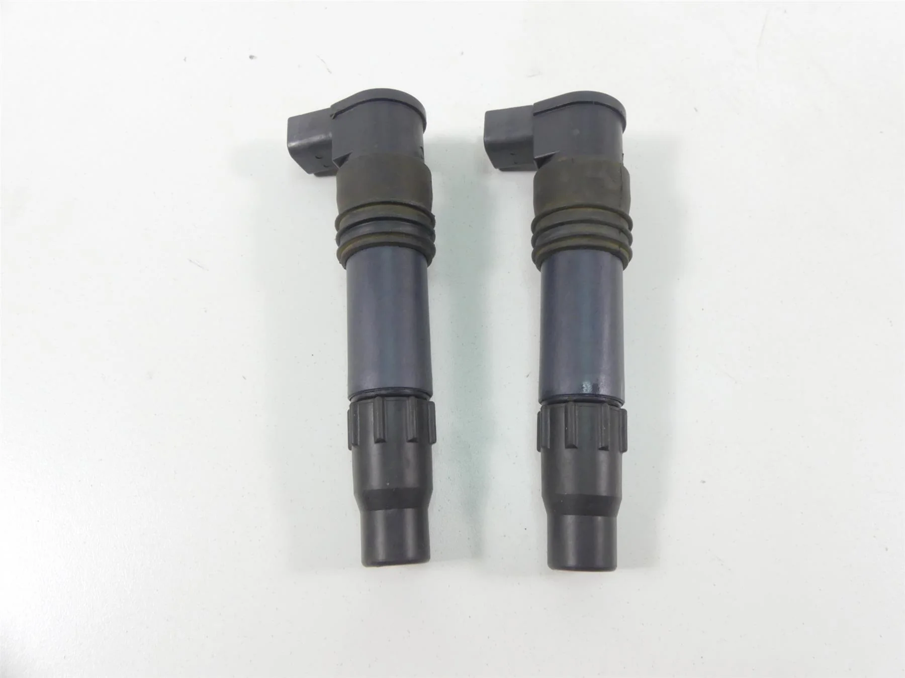 2007 Suzuki M109R VZR1800 Boulevard Ignition Coil Set 33410-35F11 33410-38A20 - Image 8