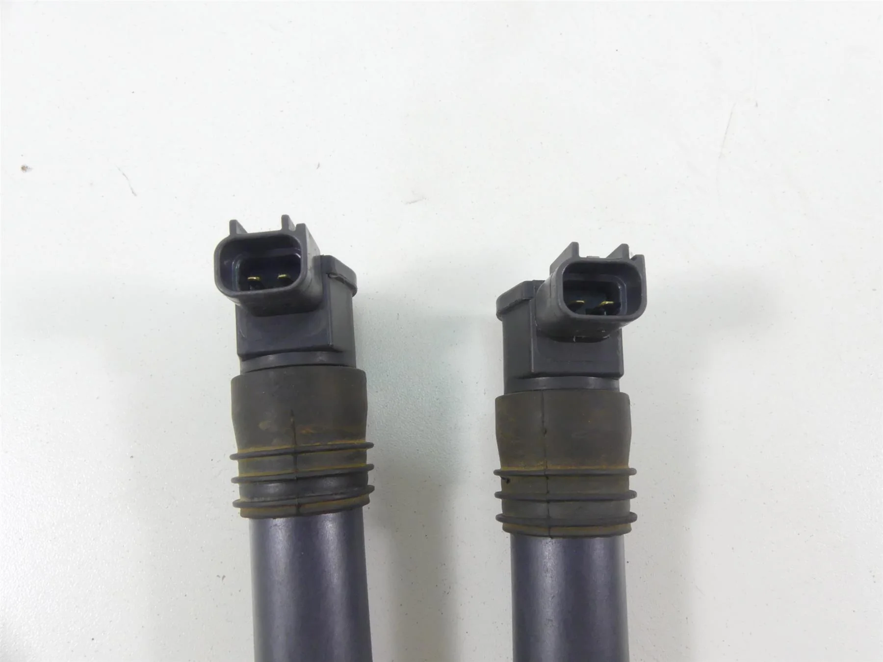 2007 Suzuki M109R VZR1800 Boulevard Ignition Coil Set 33410-35F11 33410-38A20 - Image 9