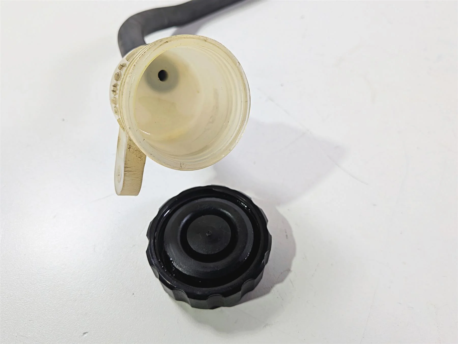 2007 Yamaha XVS1100 V-Star Custom Nissin Rear Brake Master Cylinder 5EL-2583V-00 - Image 9