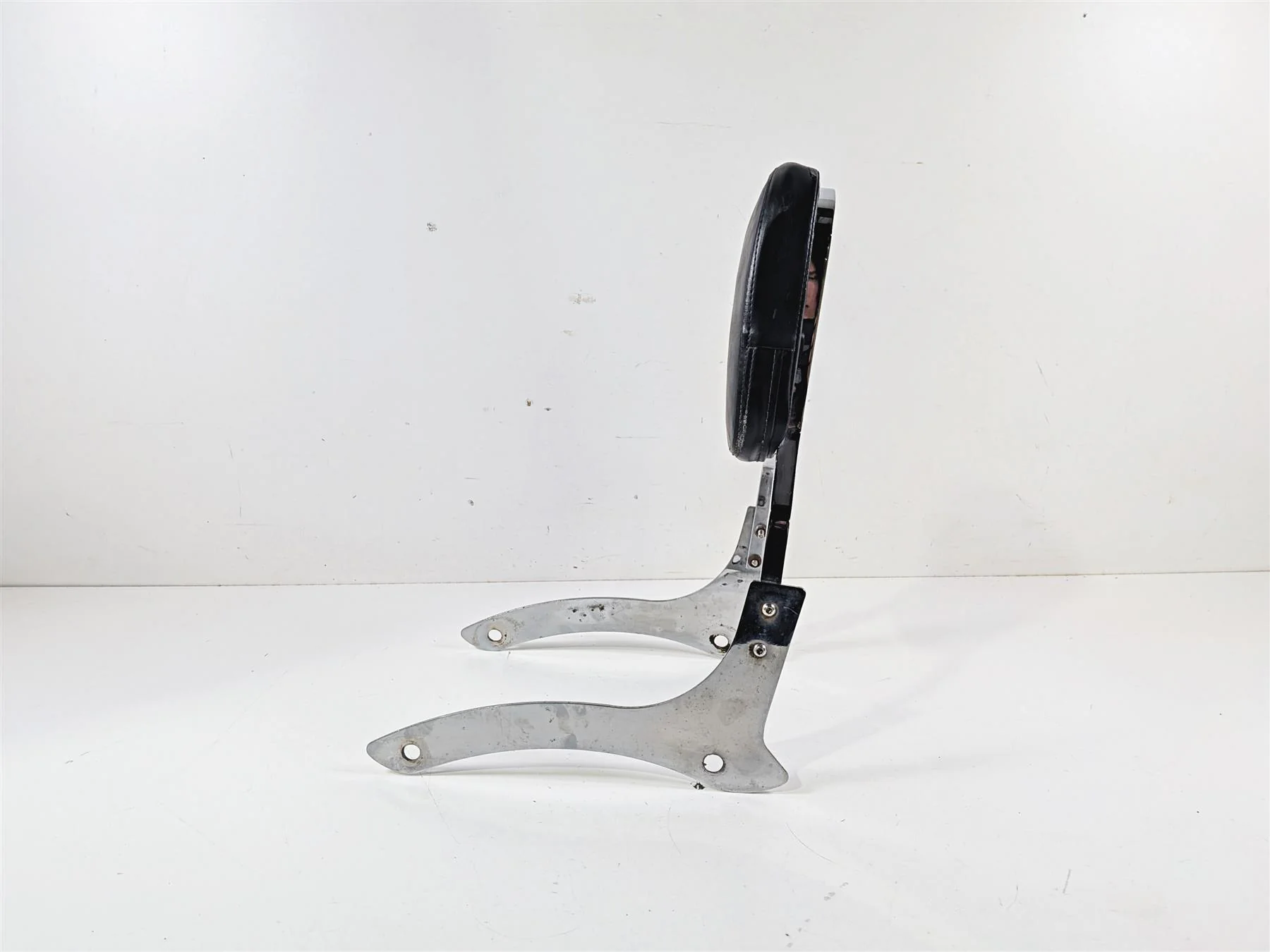 2007 Yamaha XVS1100 V-Star Custom Rear Backrest Sissy Bar & Mounts - Read - Image 6