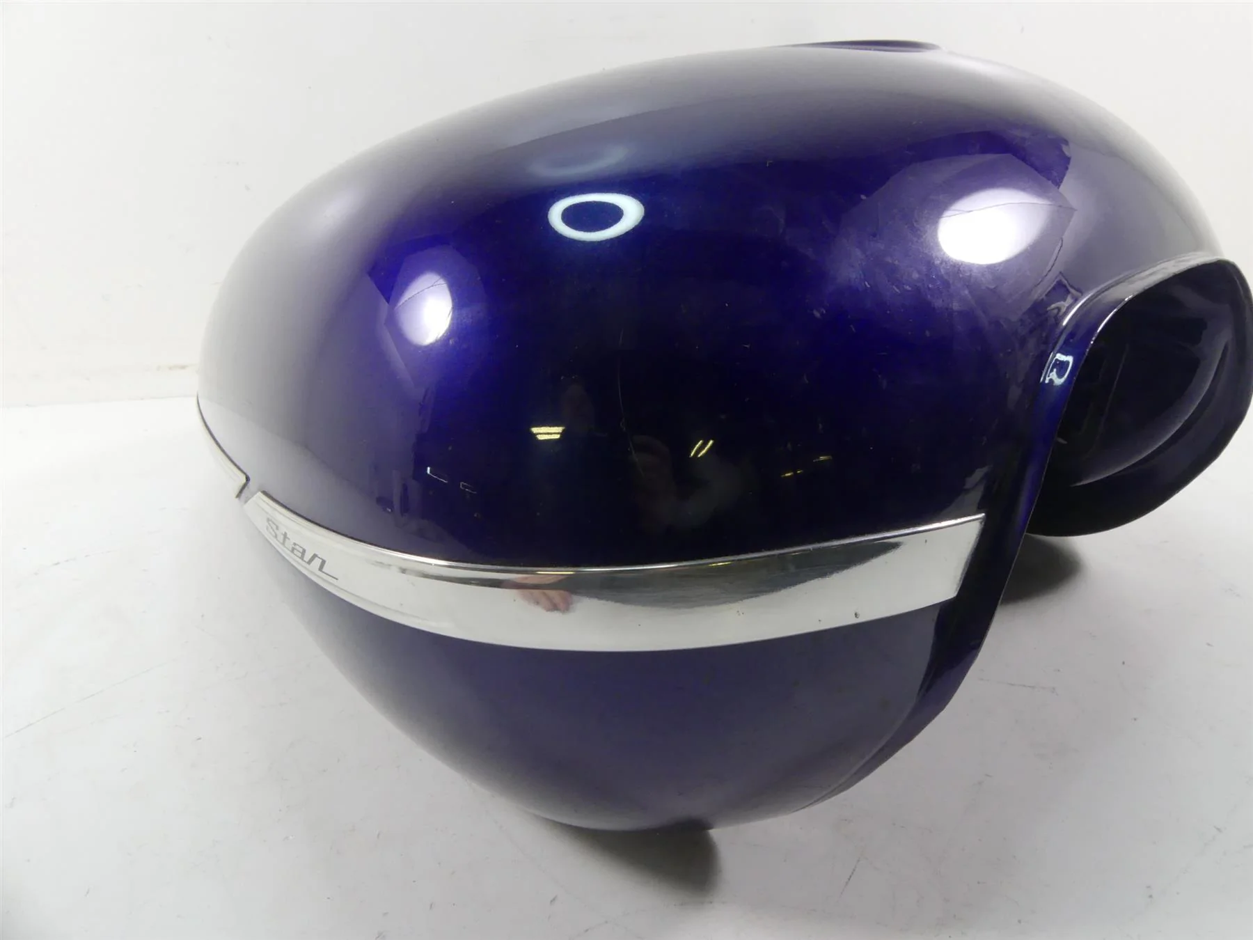 2007 Yamaha XVS1300 V-Star Fuel Gas Petrol Tank -Dent 3D8-YK241-00- - Image 3