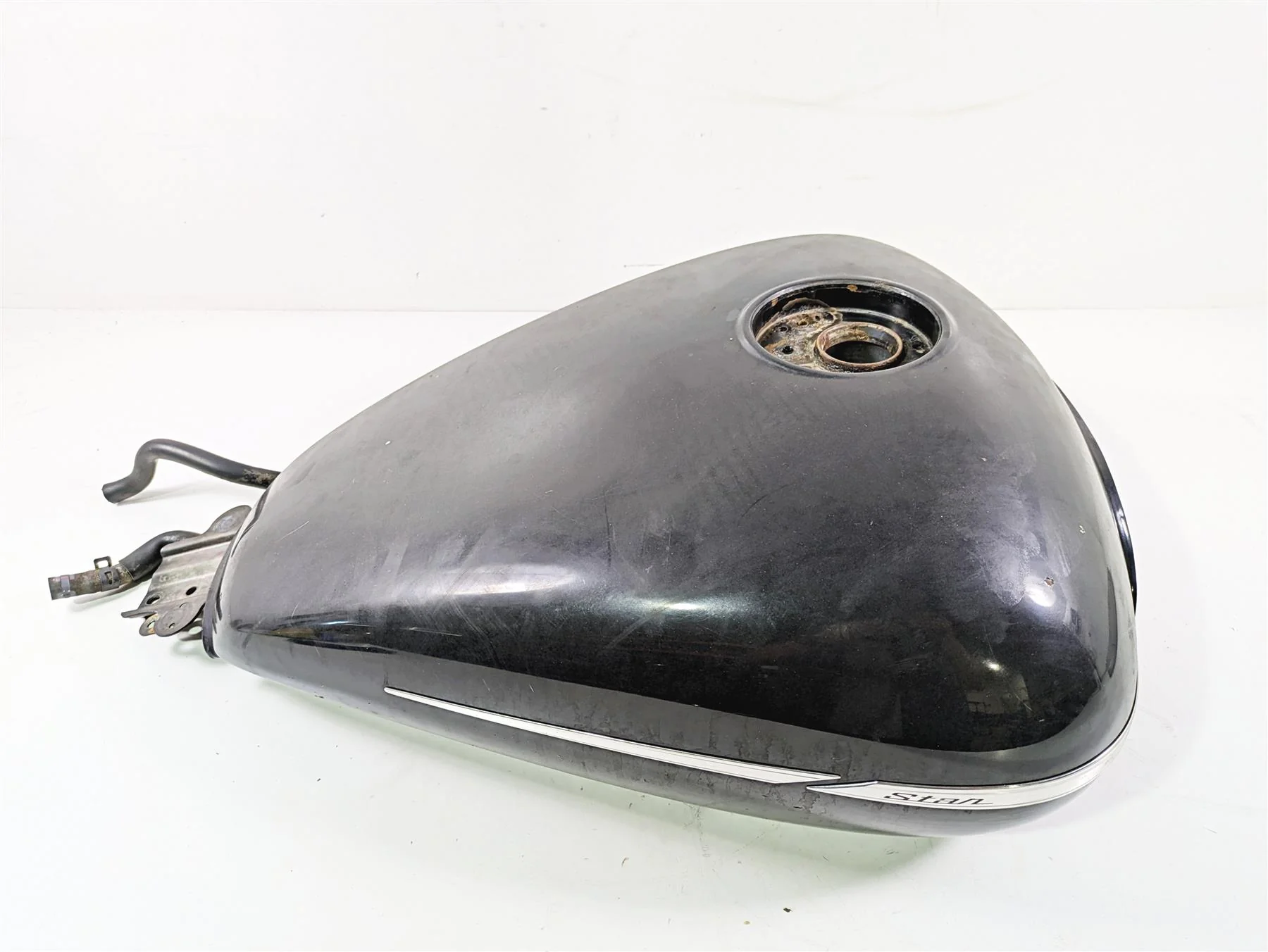 2007 Yamaha XVS1300 V-Star Fuel Gas Petrol Tank - Dented 3D8-YK241-00 - Image 2