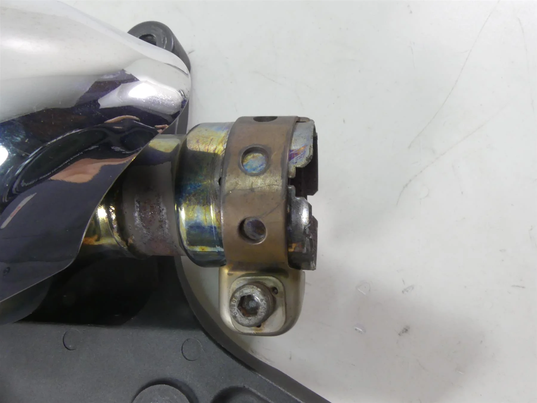 2007 Yamaha XVS1300 V-Star Oem Exhaust Muffler Pipe Silencer 3D8-14710-00-00 - Image 6