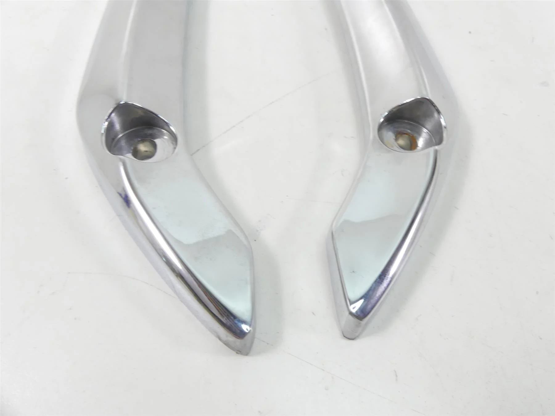 2007 Yamaha XVS1300 V-Star Rear Chrome Fender Struts Braces 3D8-2164G-00-00 - Image 5
