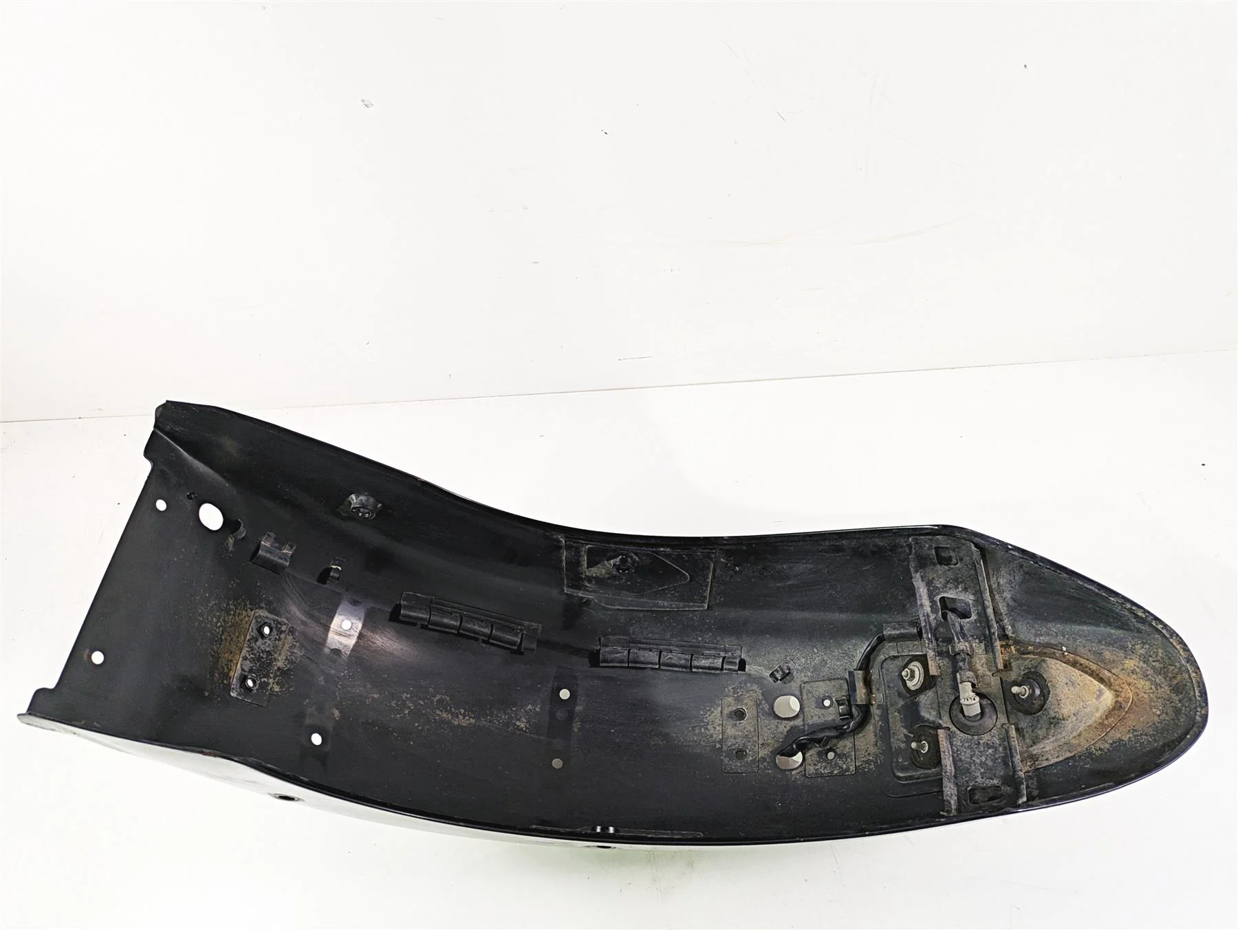 2007 Yamaha XVS1300 V-Star Rear Fender & Taillight Tail Light 3D8-21610-00 - Image 5