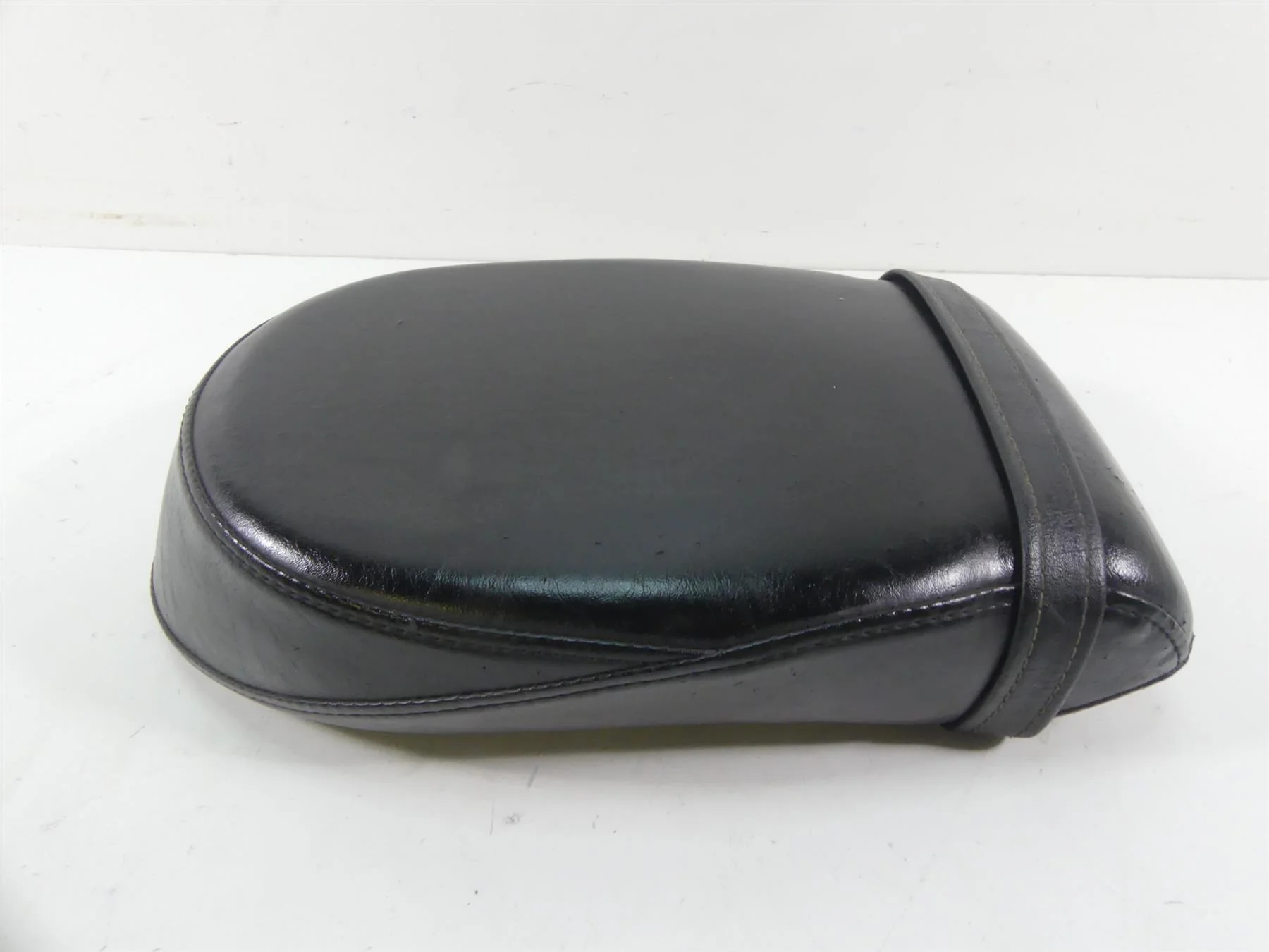 2007 Yamaha XVS1300 V-Star Rear Passenger Saddle Seat 3D8-24750-01-00