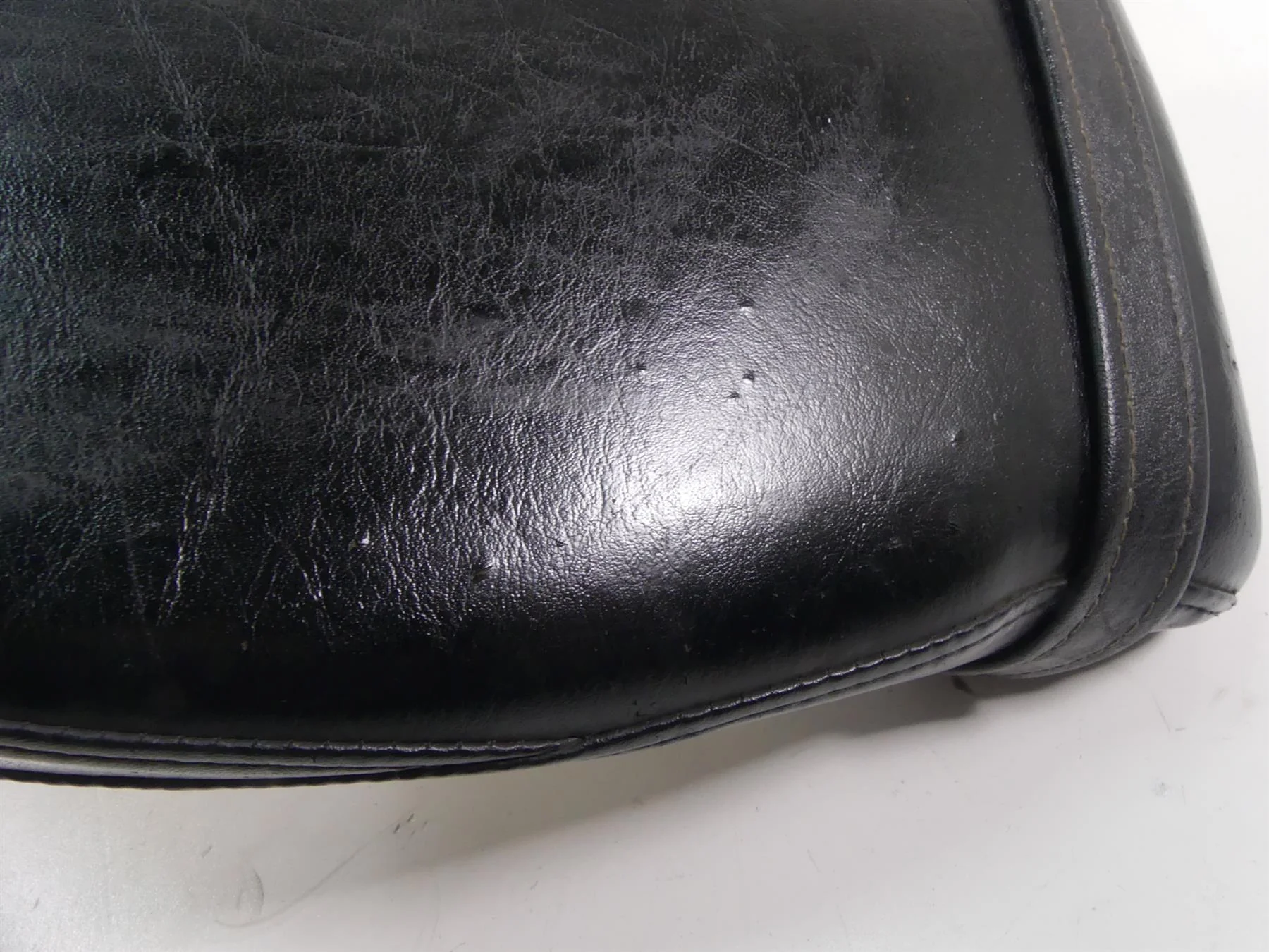 2007 Yamaha XVS1300 V-Star Rear Passenger Saddle Seat 3D8-24750-01-00 - Image 6