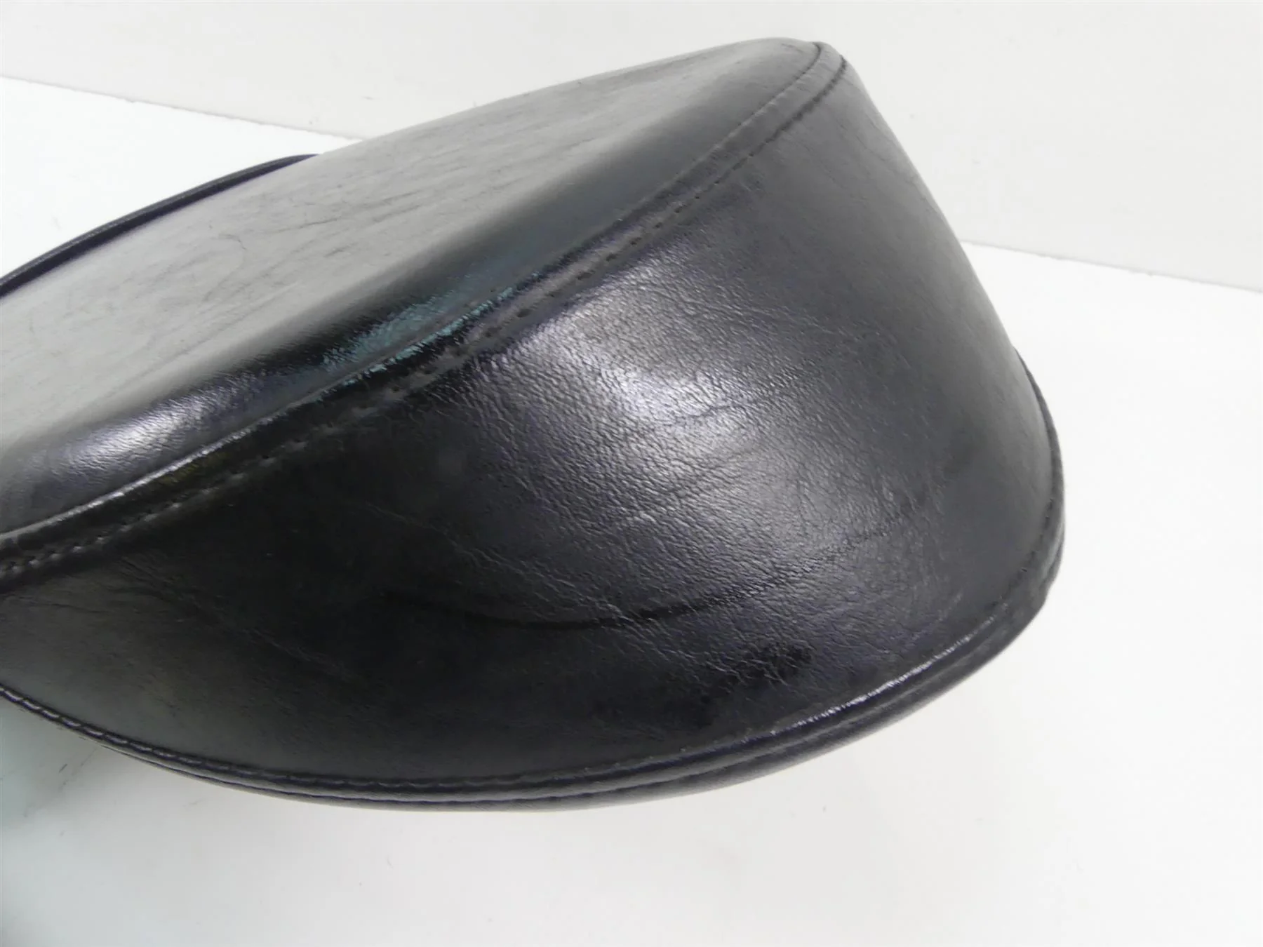 2007 Yamaha XVS1300 V-Star Rear Passenger Saddle Seat 3D8-24750-01-00 - Image 8