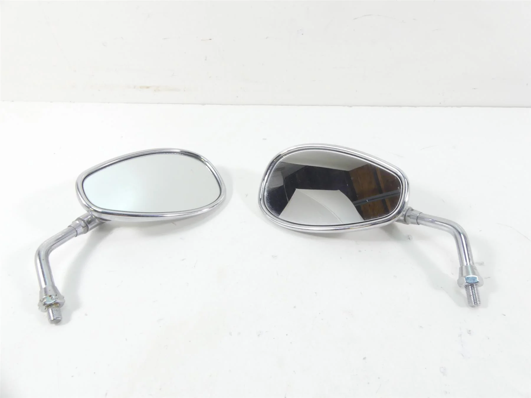 2007 Yamaha XVS1300 V-Star Rear View Chrome Mirror Set  4NK-26290-10-00 - Image 2