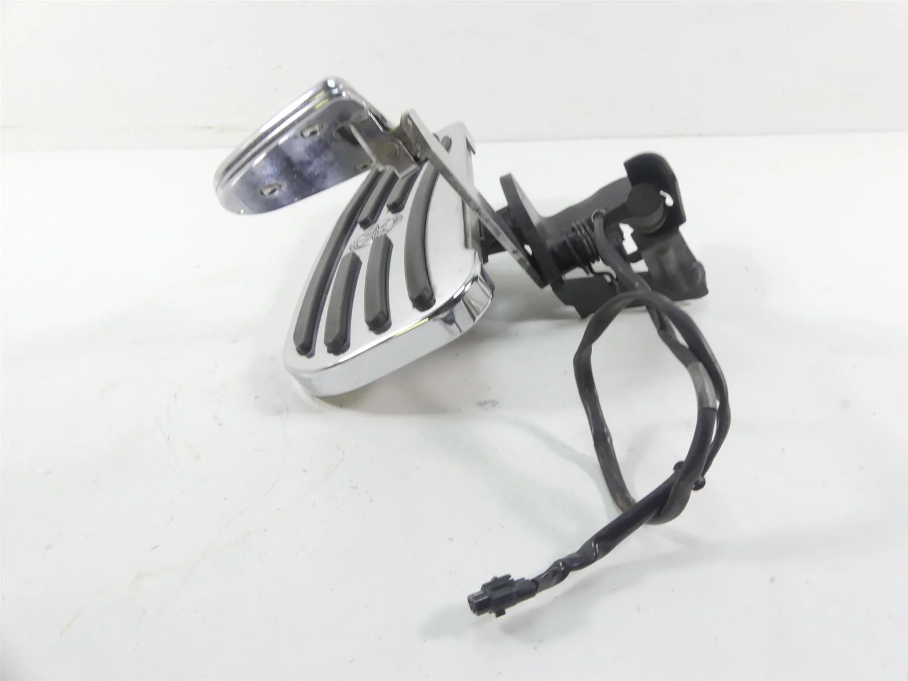 2007 Yamaha XVS1300 V-Star Right Floorboard Brake Pedal Set 3D8-27420-00-00 - Image 5