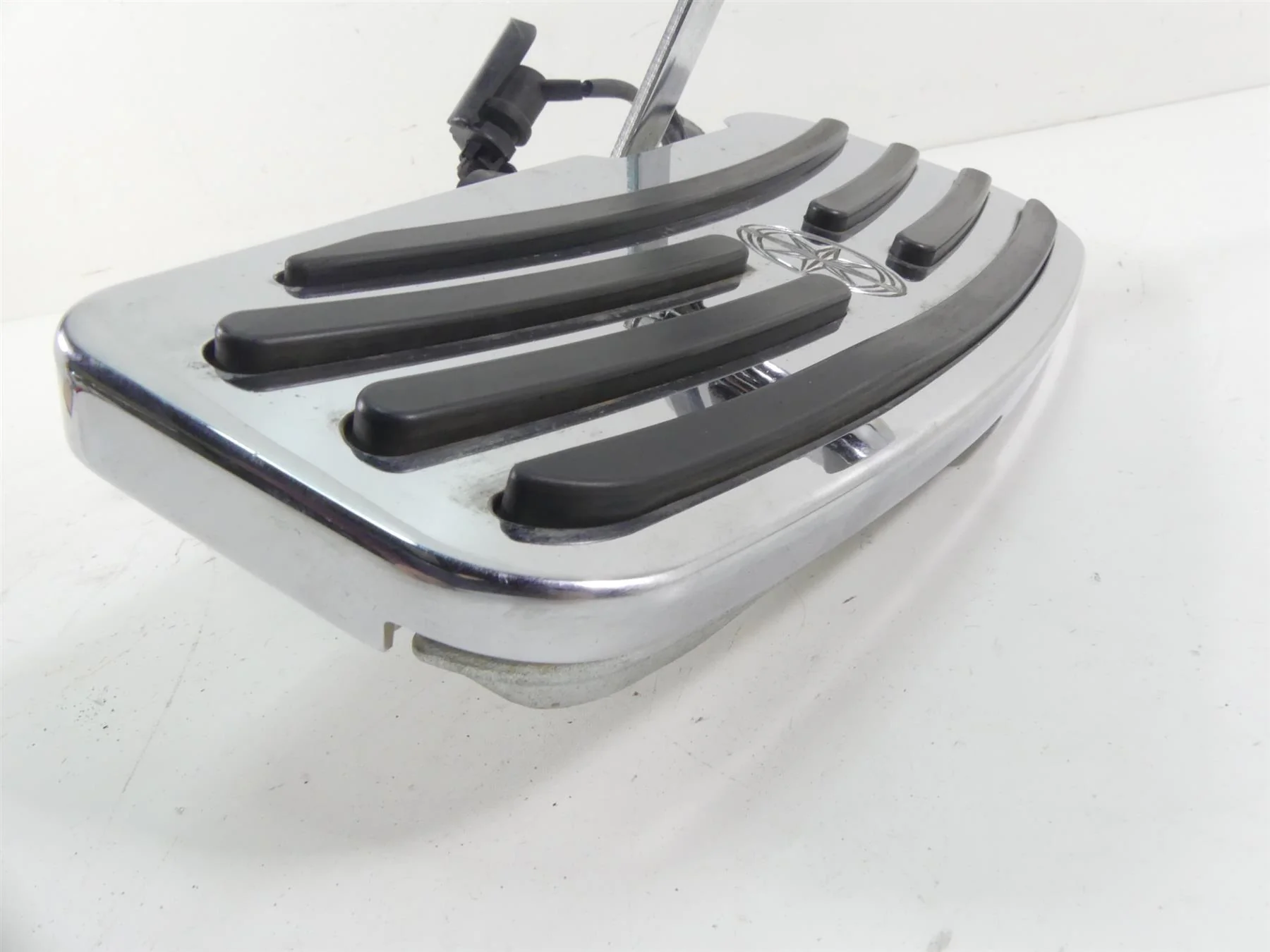 2007 Yamaha XVS1300 V-Star Right Floorboard Brake Pedal Set 3D8-27420-00-00 - Image 8
