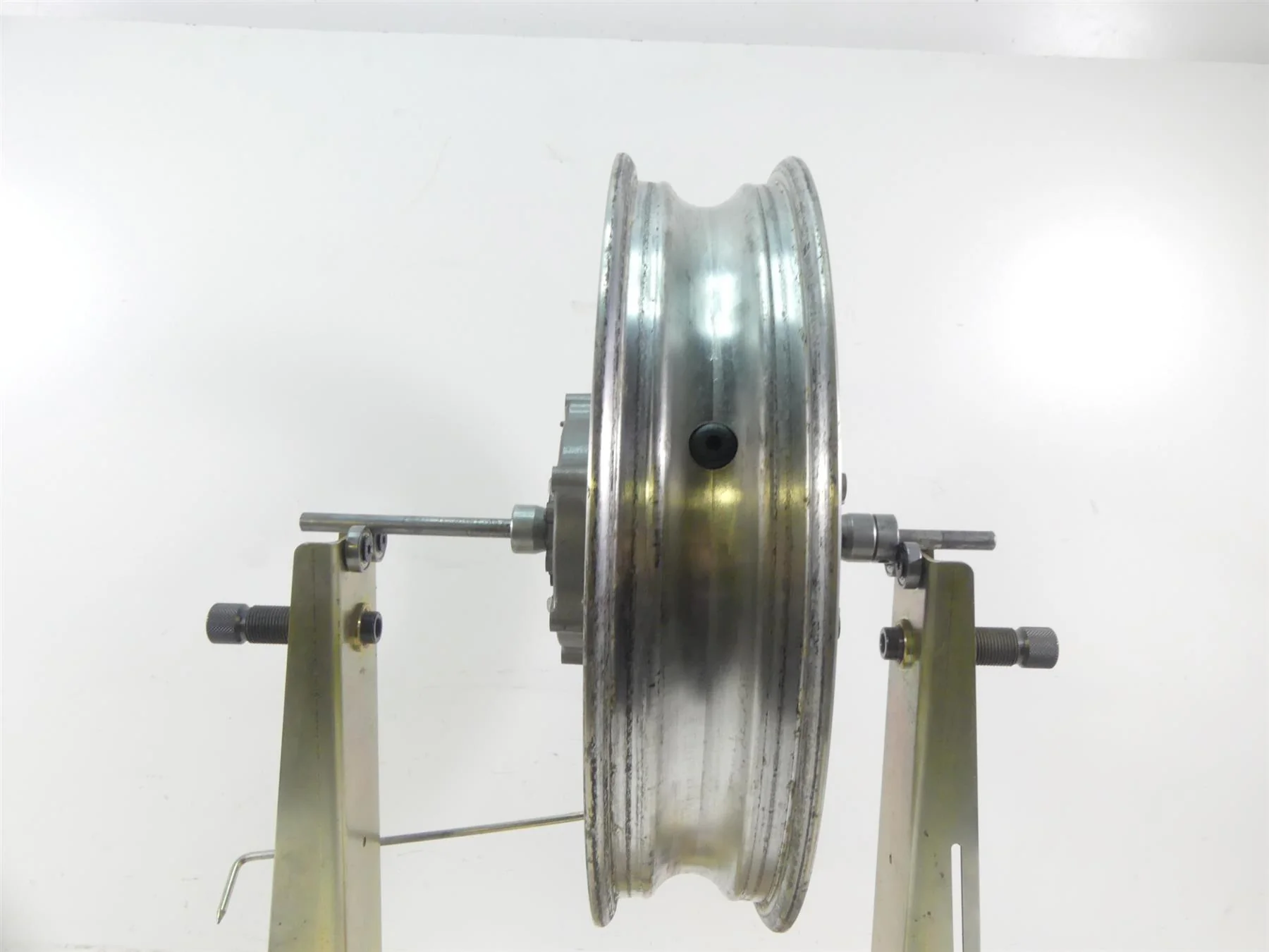 2007 Yamaha XVS1300 V-Star Straight Front Wheel Rim 16x3 5KS-25168-00-MA - Image 5
