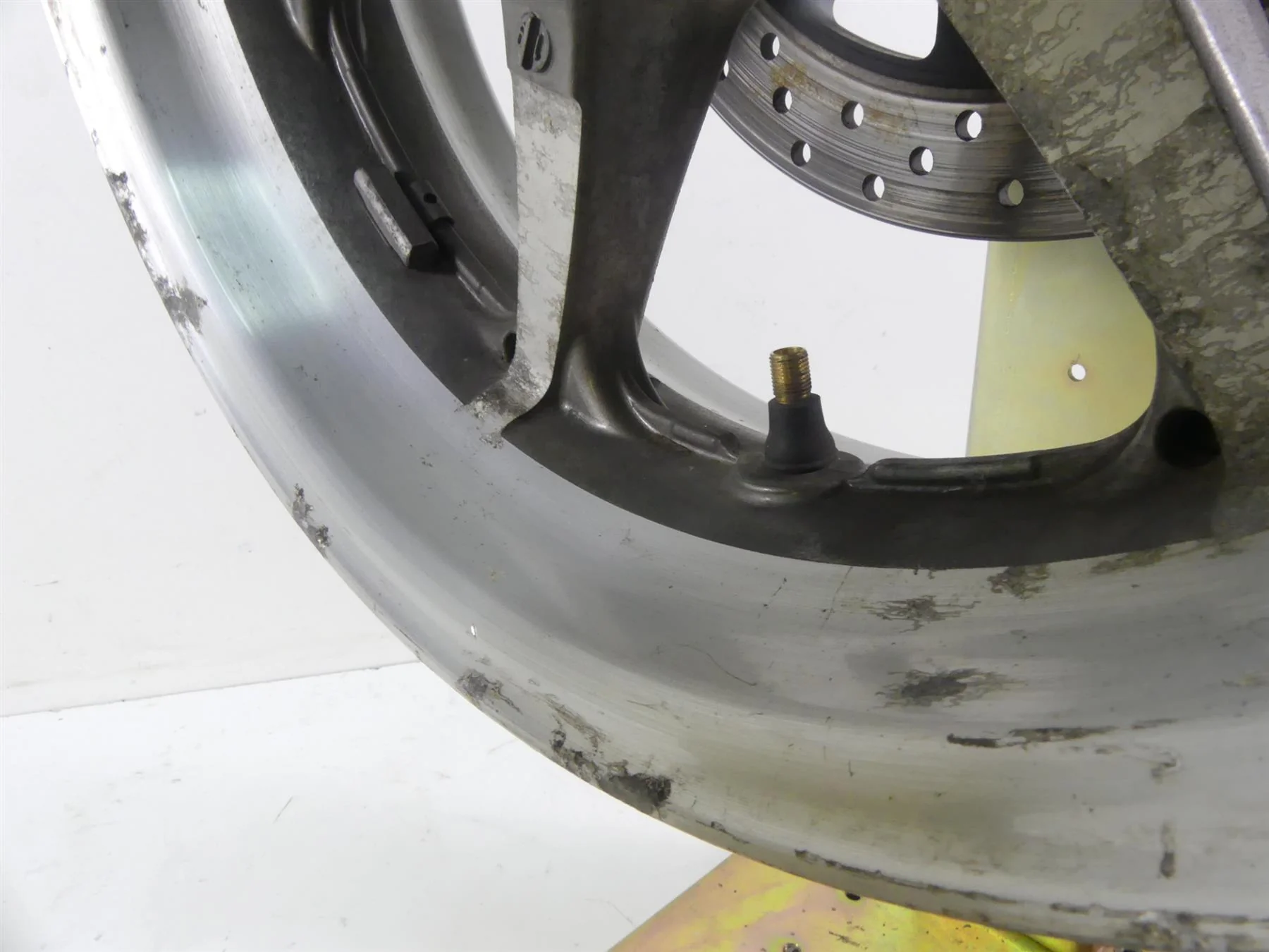 2007 Yamaha XVS1300 V-Star Straight Rear Wheel Rim 16x4.5 3D8-25338-00-MA - Image 10