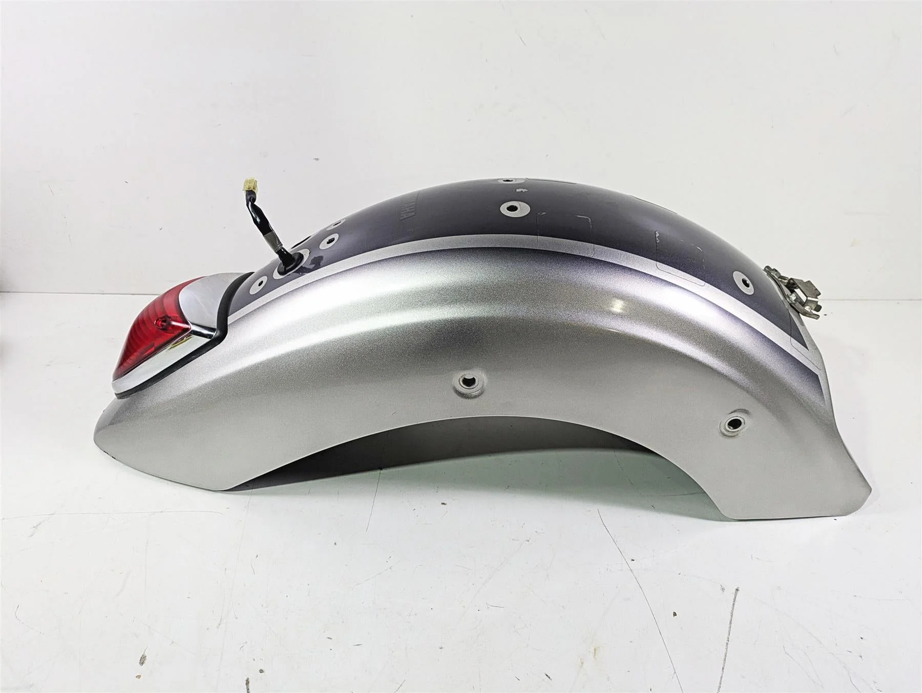 2007 Yamaha XVS1300 V-Star Tour Rear Fender + Taillight Set 3D8-21610-00