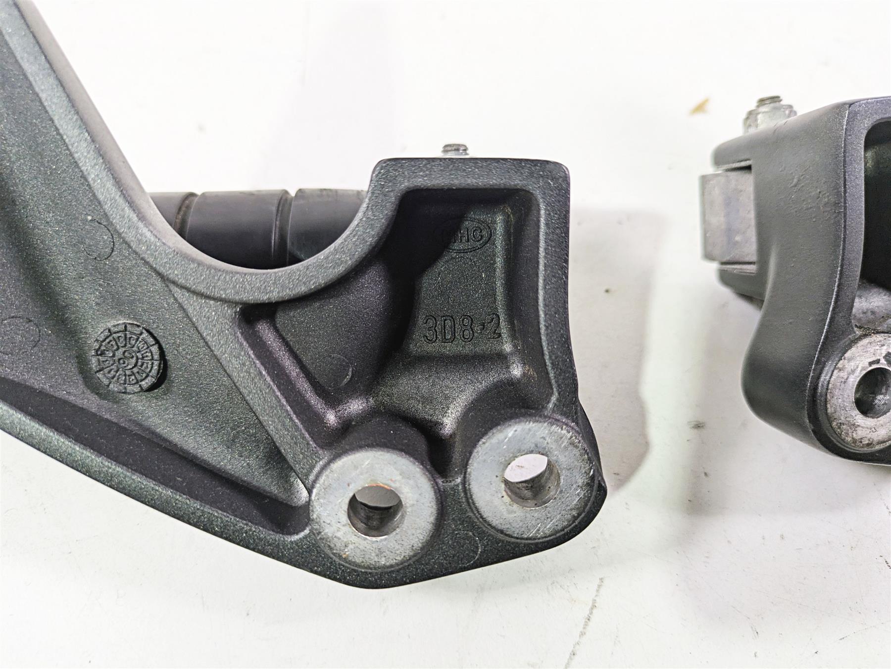 2007 Yamaha XVS1300 V-Star Tour Rear Passenger Footpeg Set 3D8-27430-00-00 - Image 11