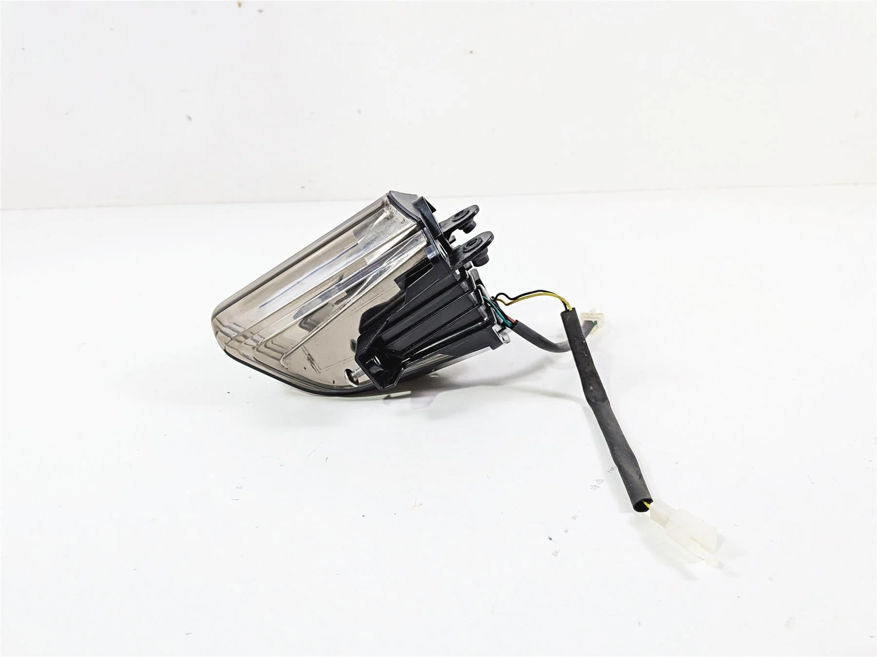 2008 Aprilia RSVR 1000 Factory Aftermarket Taillight Tail Light Lamp AP8127723 - Image 5