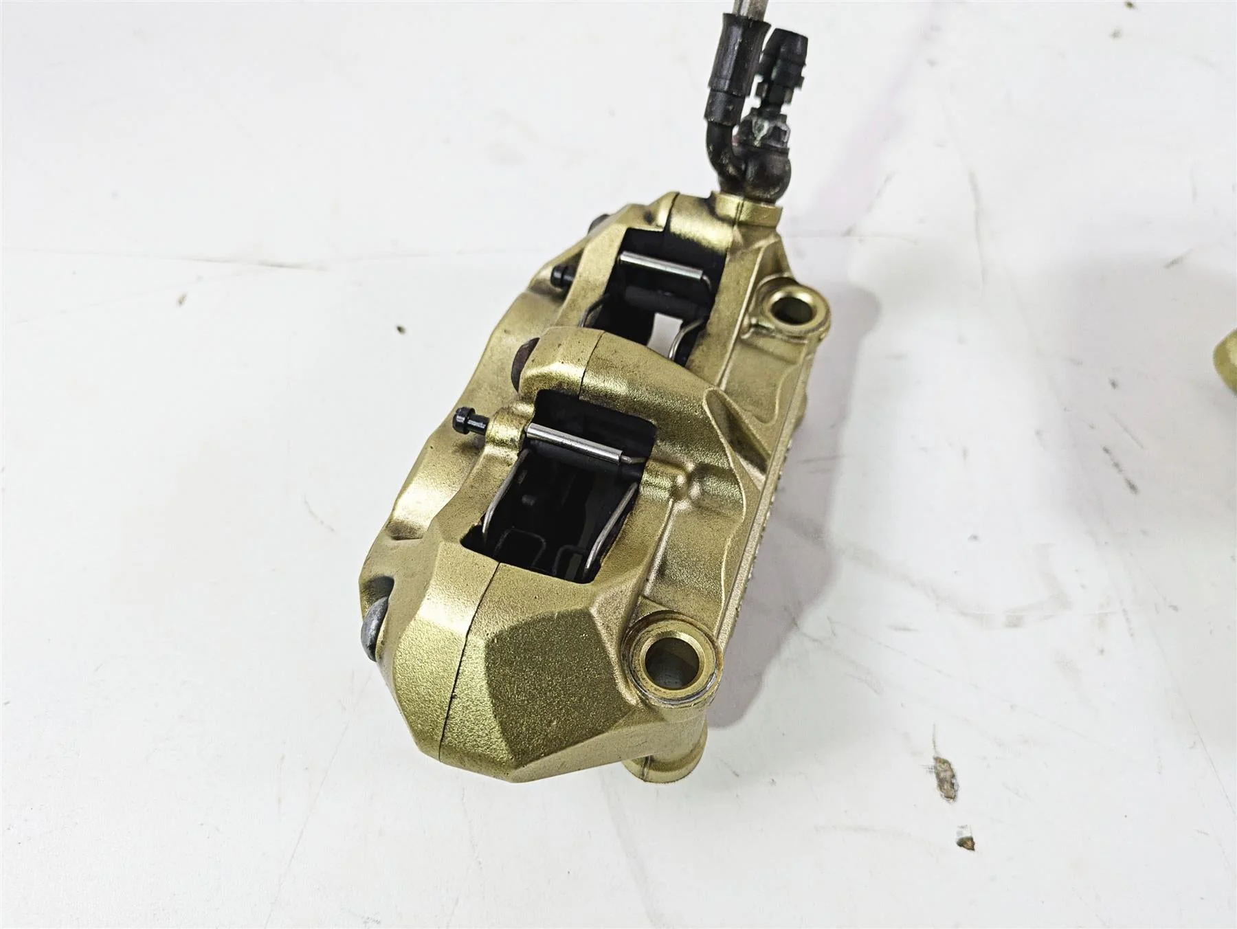 2008 Aprilia RSVR 1000 Factory Brembo Front Brake Caliper Set  AP8133590 - Image 3