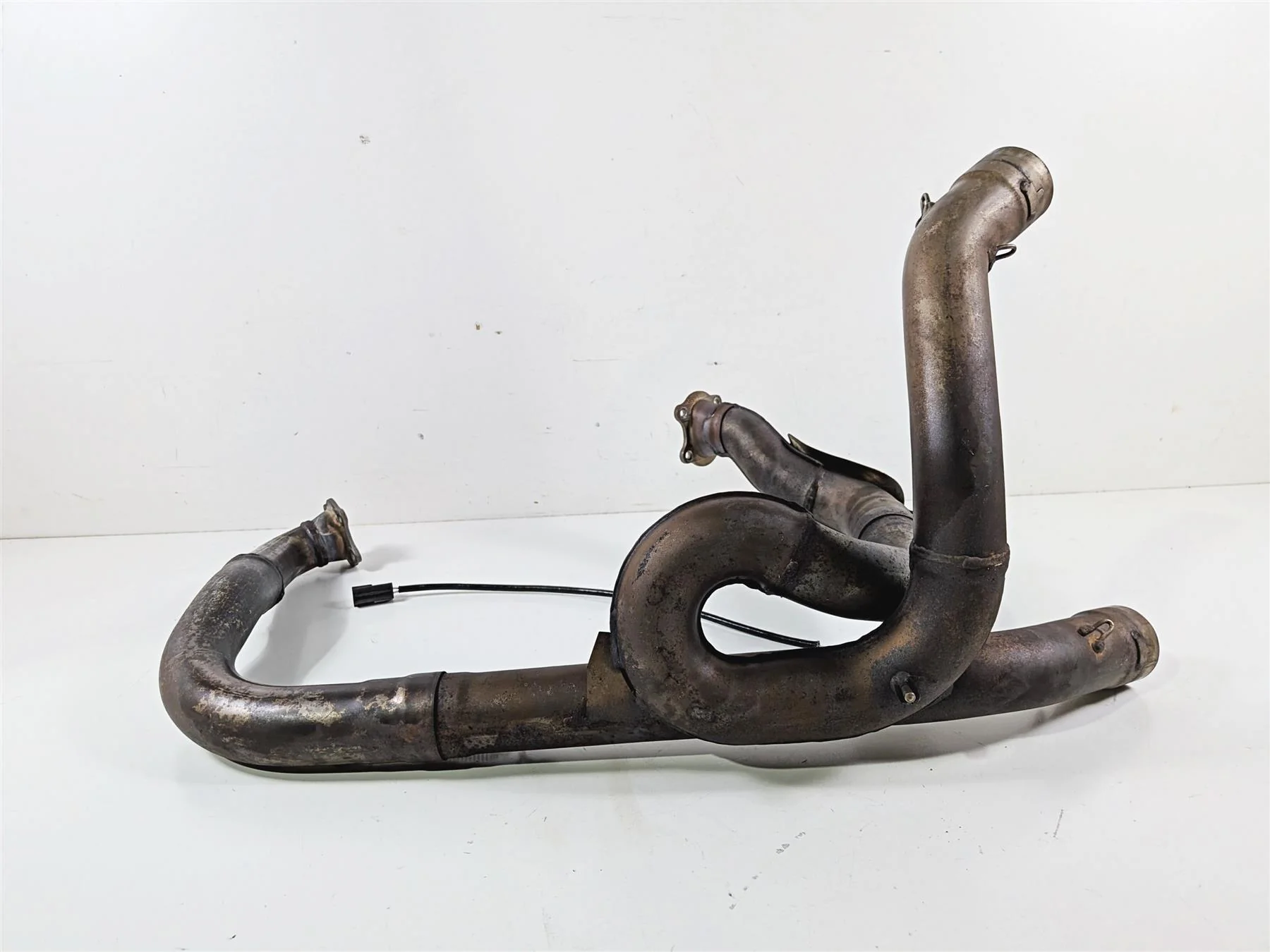 2008 Aprilia RSVR 1000 Factory Exhaust Header Manifold Set AP8119651 AP8119877 - Image 2
