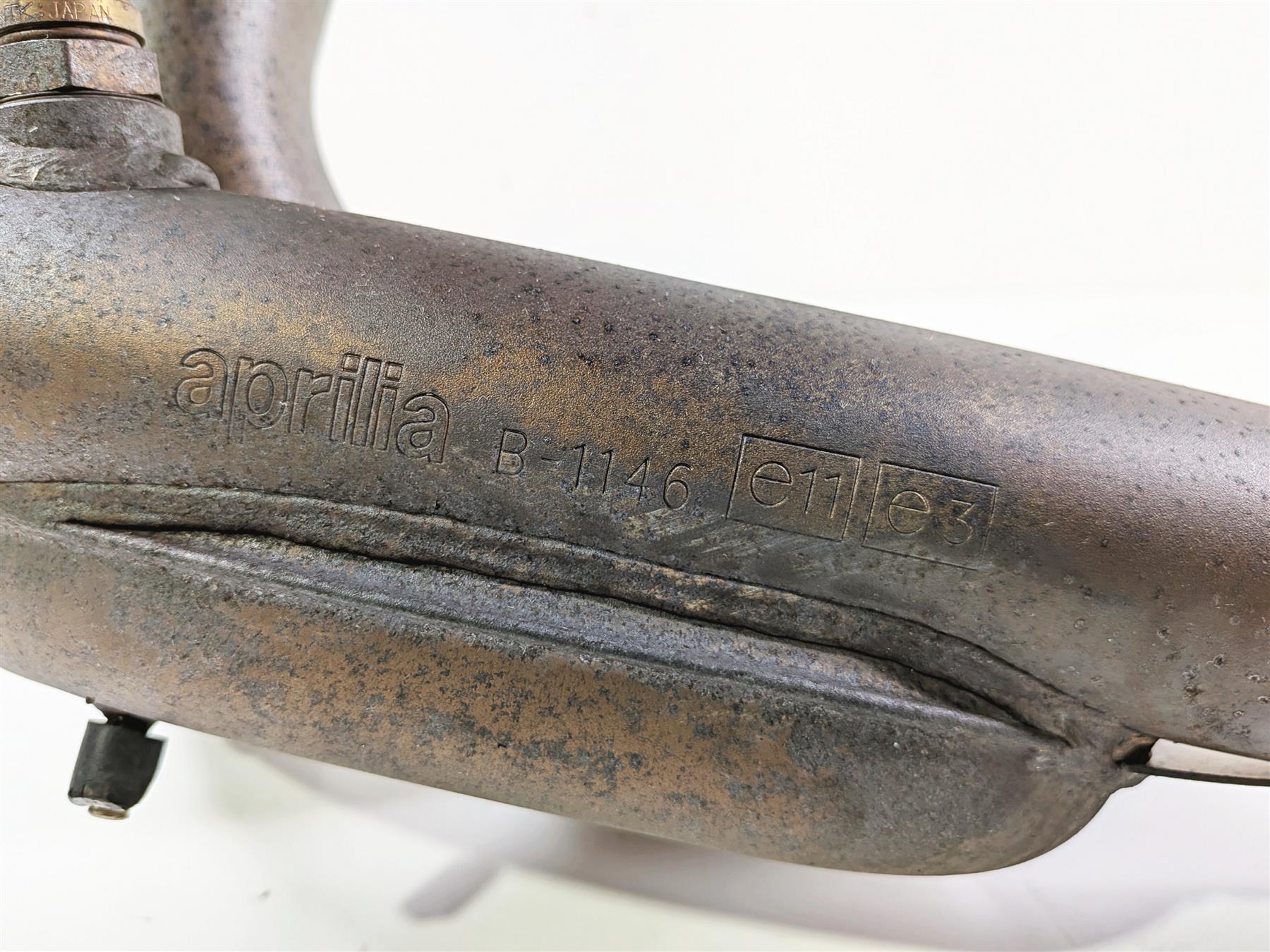 2008 Aprilia RSVR 1000 Factory Exhaust Header Manifold Set AP8119651 AP8119877 - Image 7