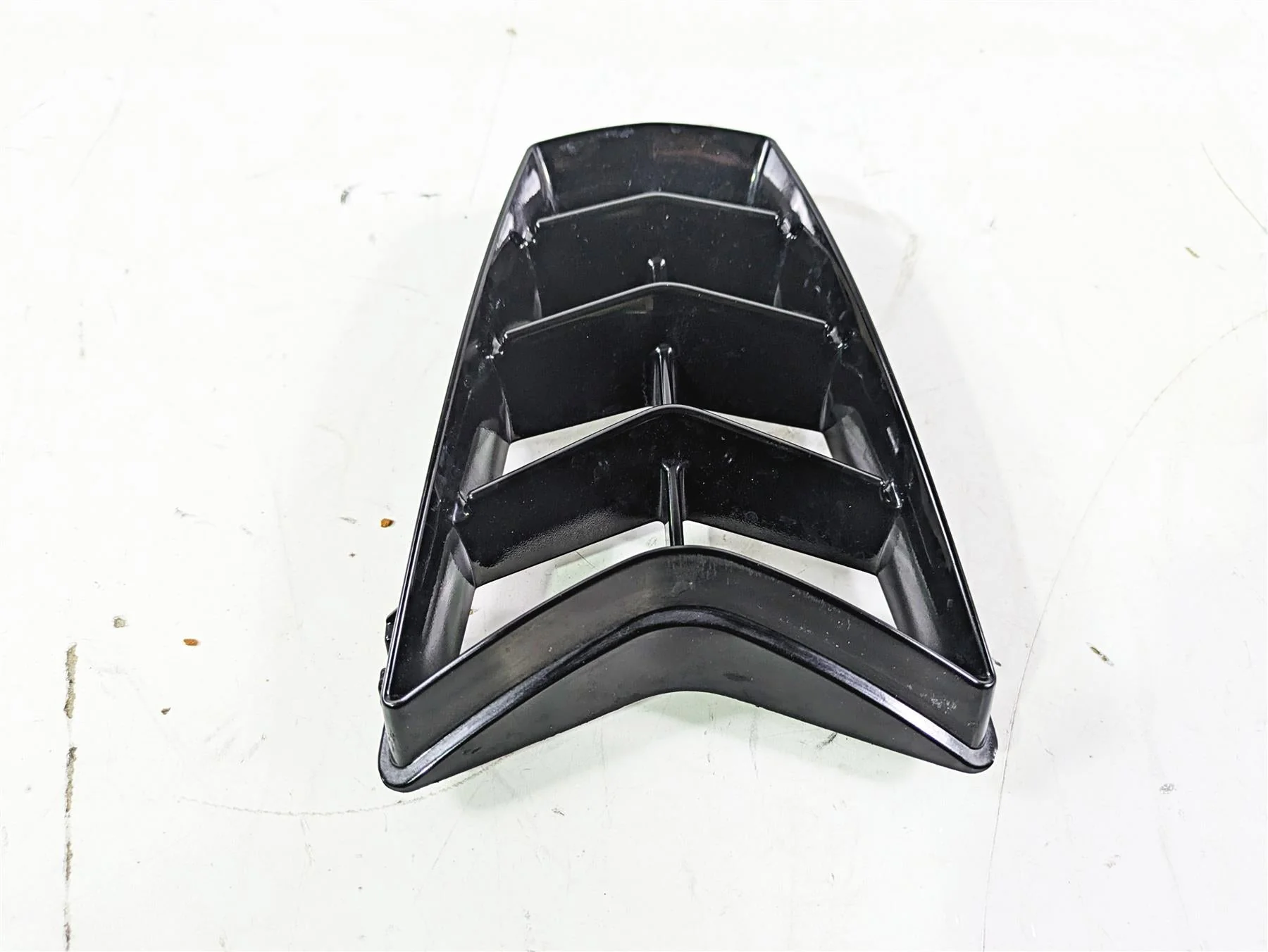 2008 Aprilia RSVR 1000 Factory Font Intake Cover Fairing Guard AP8184681 - Image 3