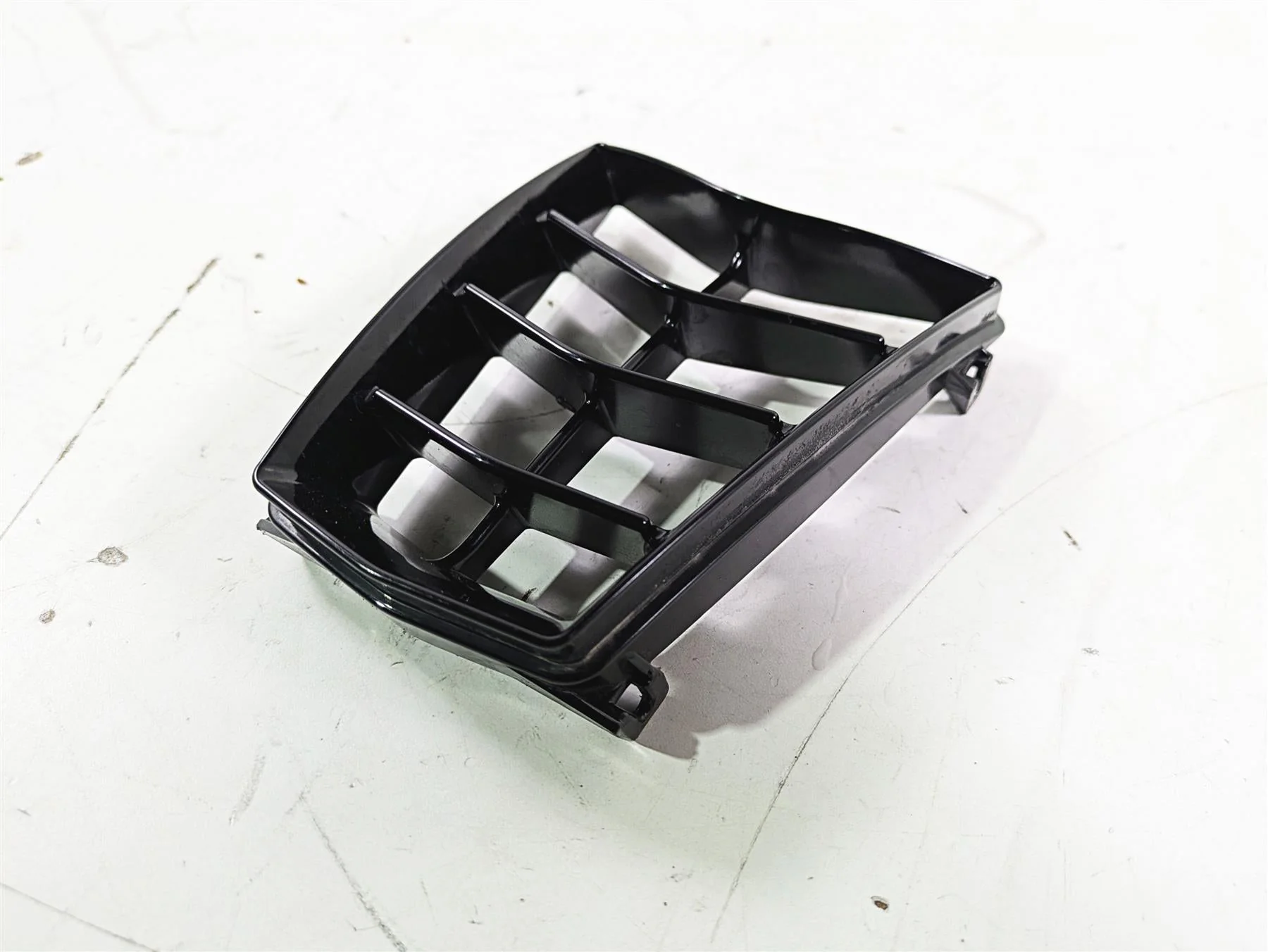 2008 Aprilia RSVR 1000 Factory Font Intake Cover Fairing Guard AP8184681 - Image 8