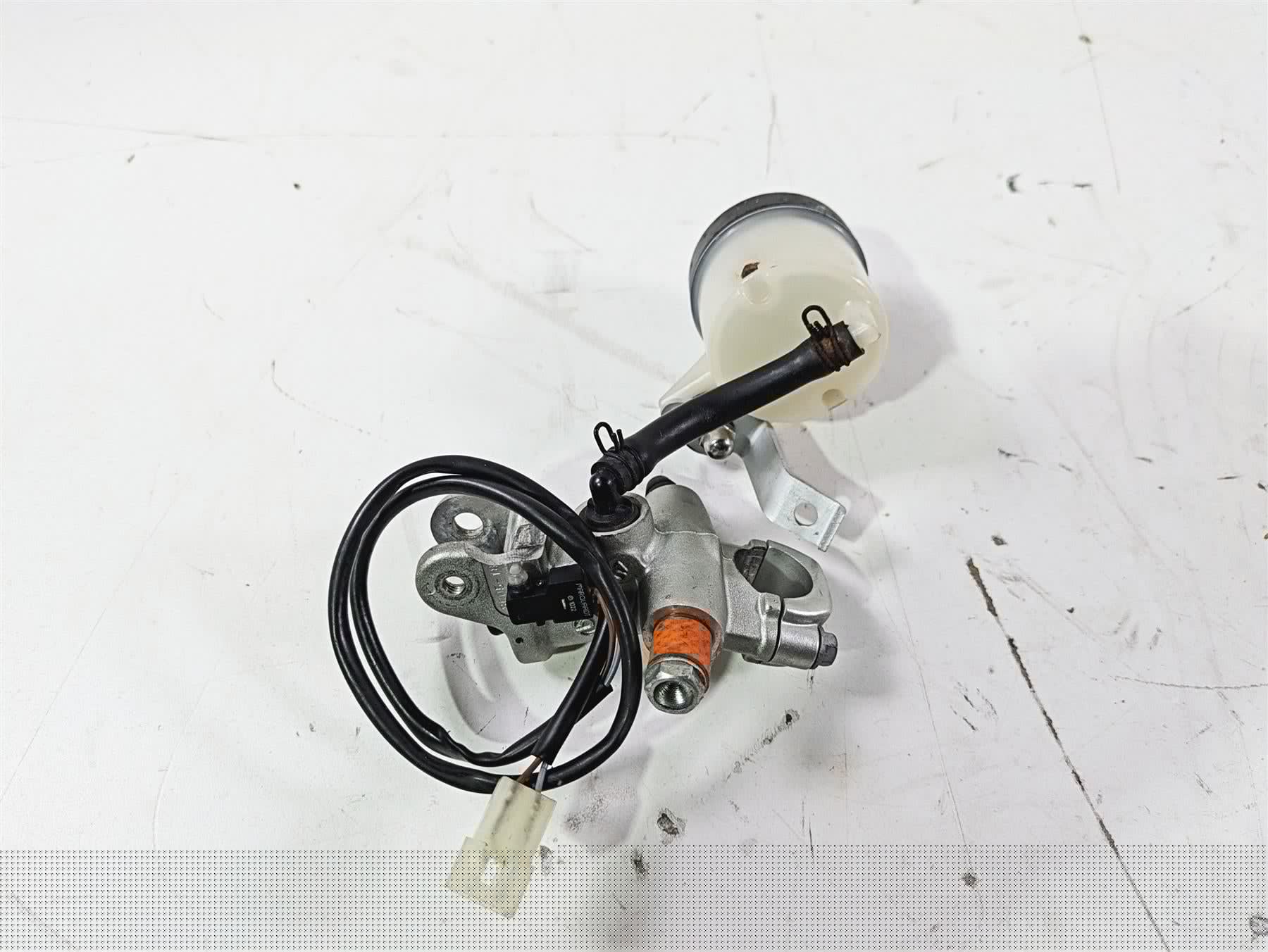 2008 Aprilia RSVR 1000 Factory Brembo  Front Radial Brake Master Cylinder AP8133663
