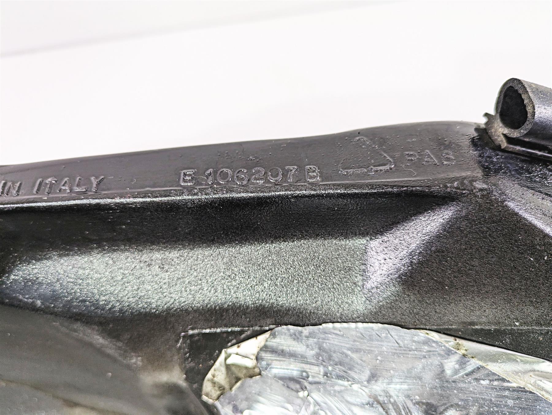 2008 Aprilia RSVR 1000 Factory Fuel Gas Petrol Tank Reservoir -Read AP8184677 - Image 10