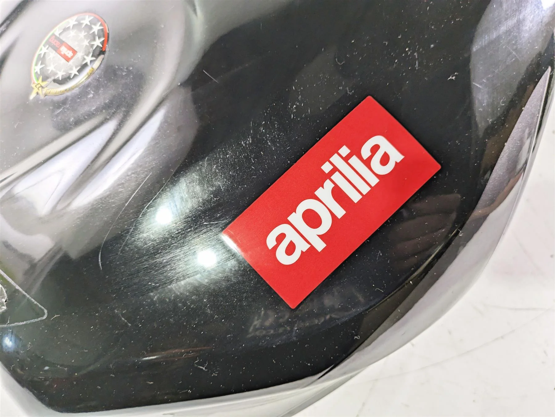 2008 Aprilia RSVR 1000 Factory Fuel Gas Petrol Tank Reservoir -Read AP8184677 - Image 8