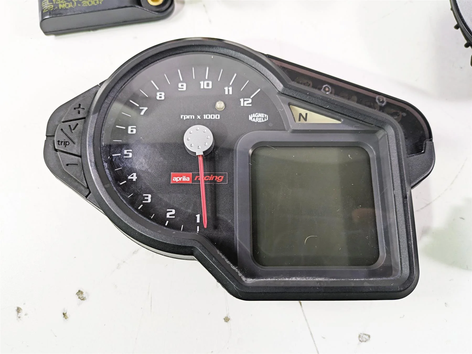 2008 Aprilia RSVR 1000 Factory Gauge Cdi Immobilizer Key Set AP8127689 AP0266536 - Image 5