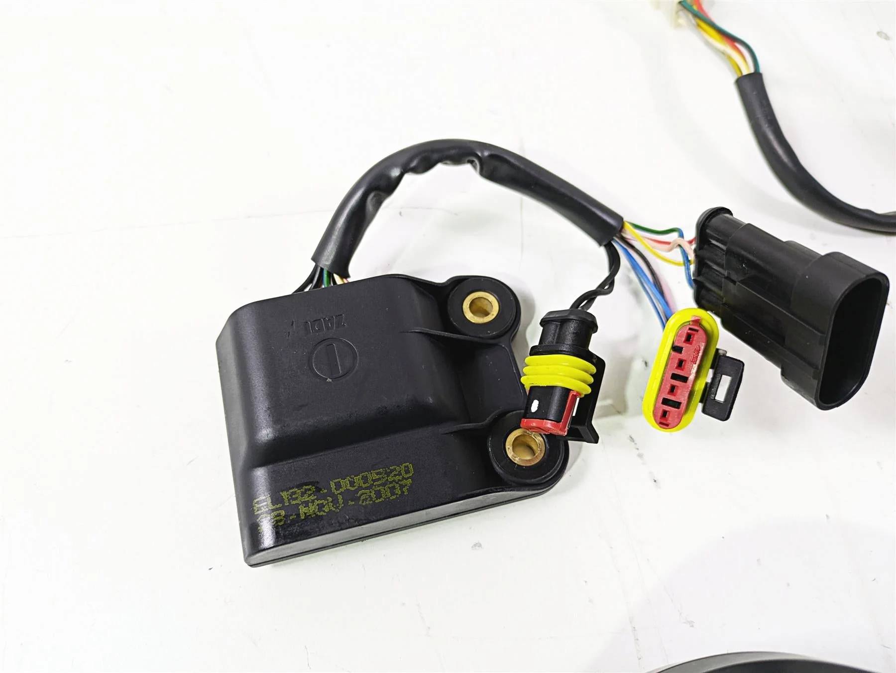 2008 Aprilia RSVR 1000 Factory Gauge Cdi Immobilizer Key Set AP8127689 AP0266536 - Image 6