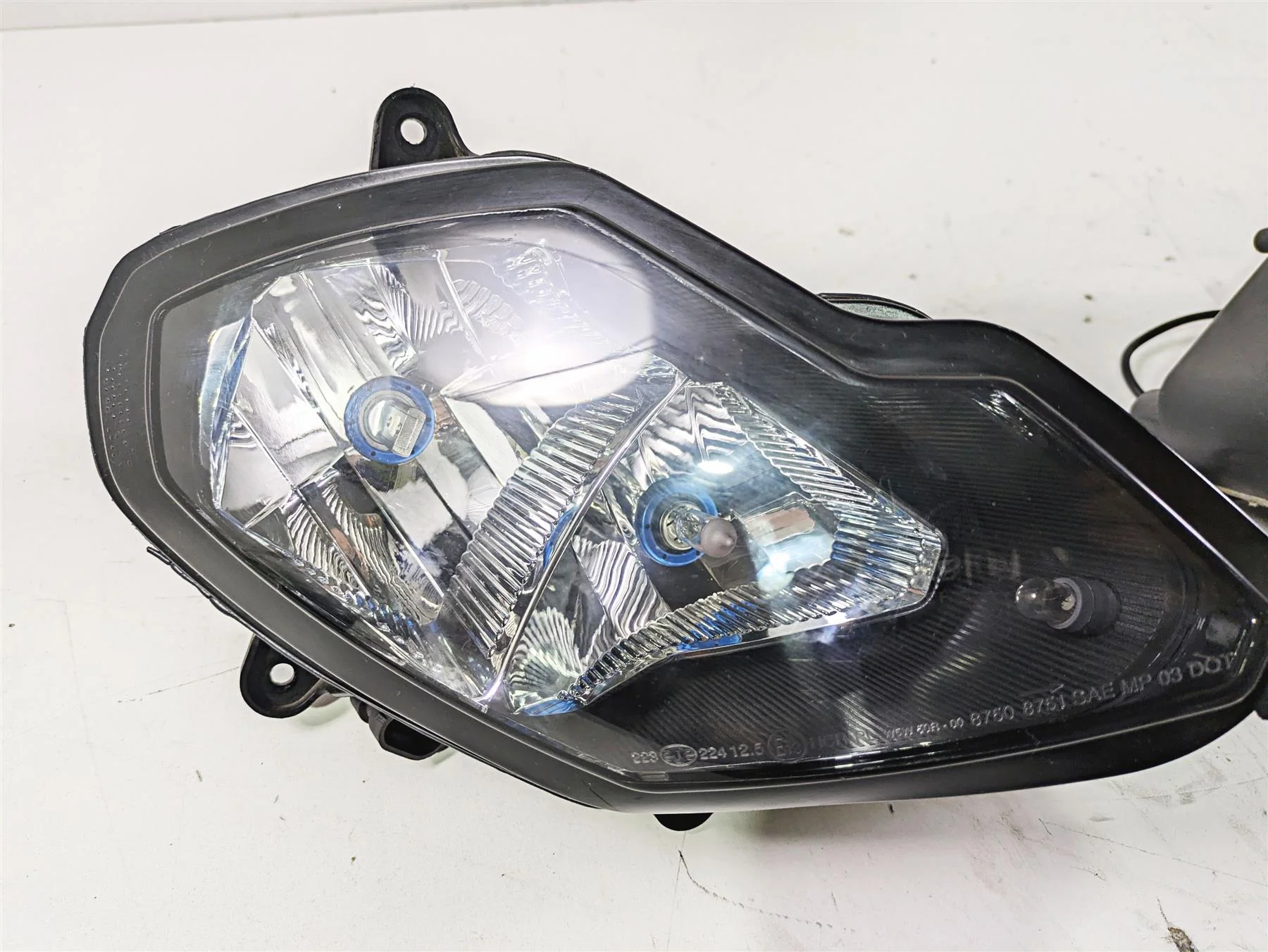 2008 Aprilia RSVR 1000 Factory Headlight Led Head Light Lamp Set AP8127152 - Image 5