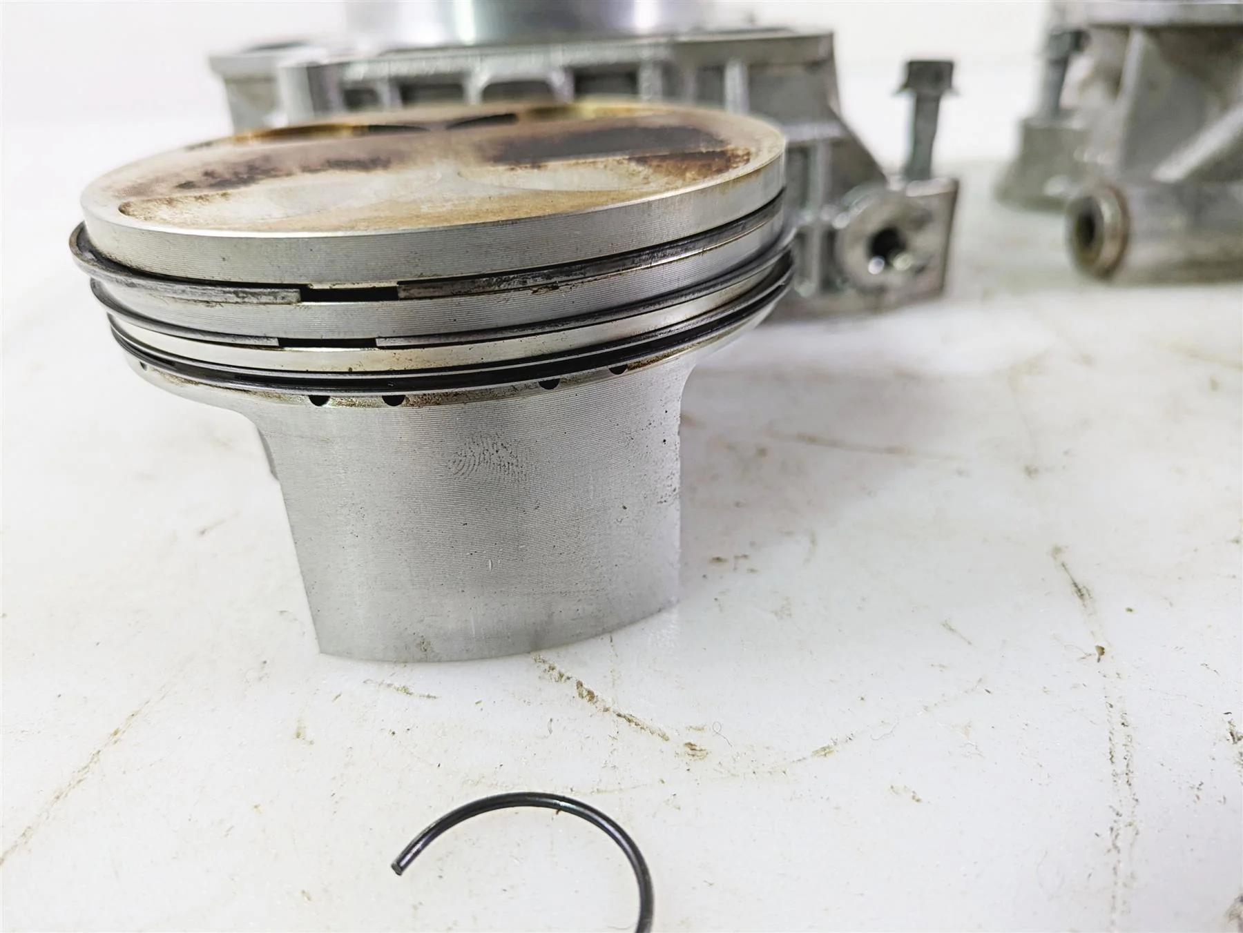 2008 Aprilia RSVR 1000 Factory Jug Barrel & Piston Set - Read AP0613419 - Image 5