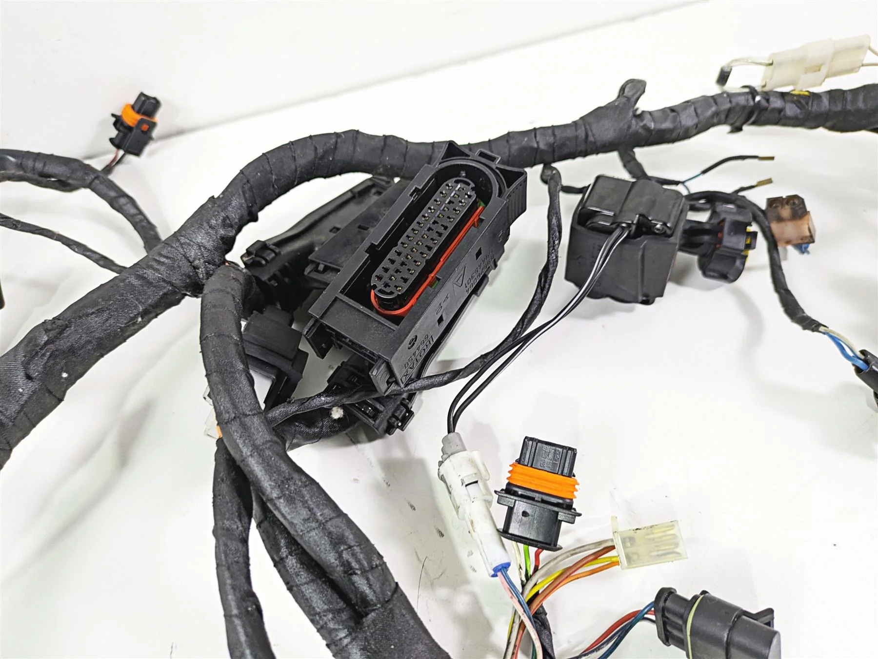 2008 Aprilia RSVR 1000 Factory Main Wiring Harness Loom - No Cuts AP8127681 - Image 7