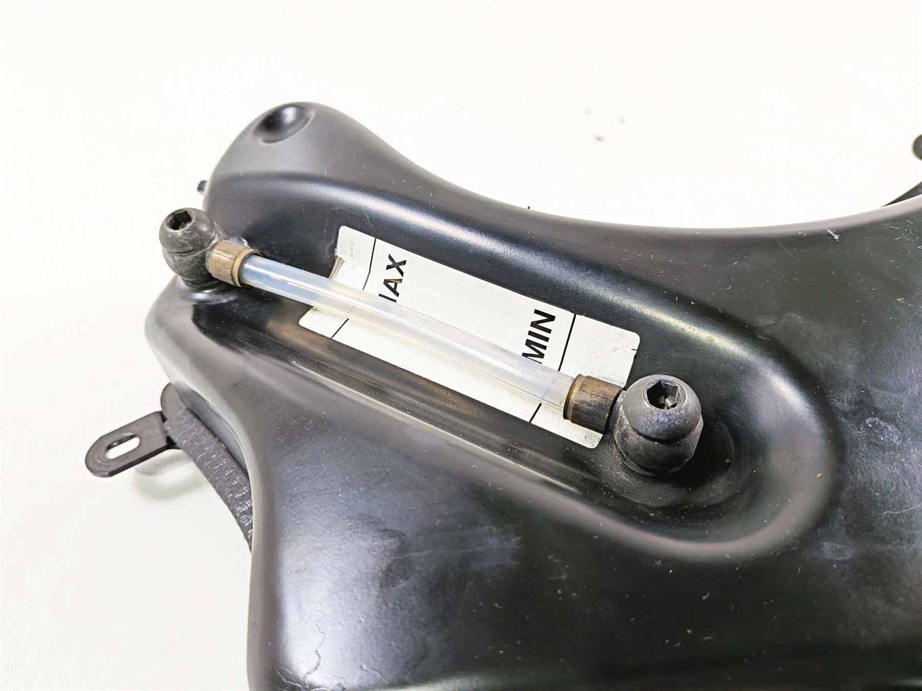2008 Aprilia RSVR 1000 Factory Oil Tank Reservoir AP8158120 - Image 9